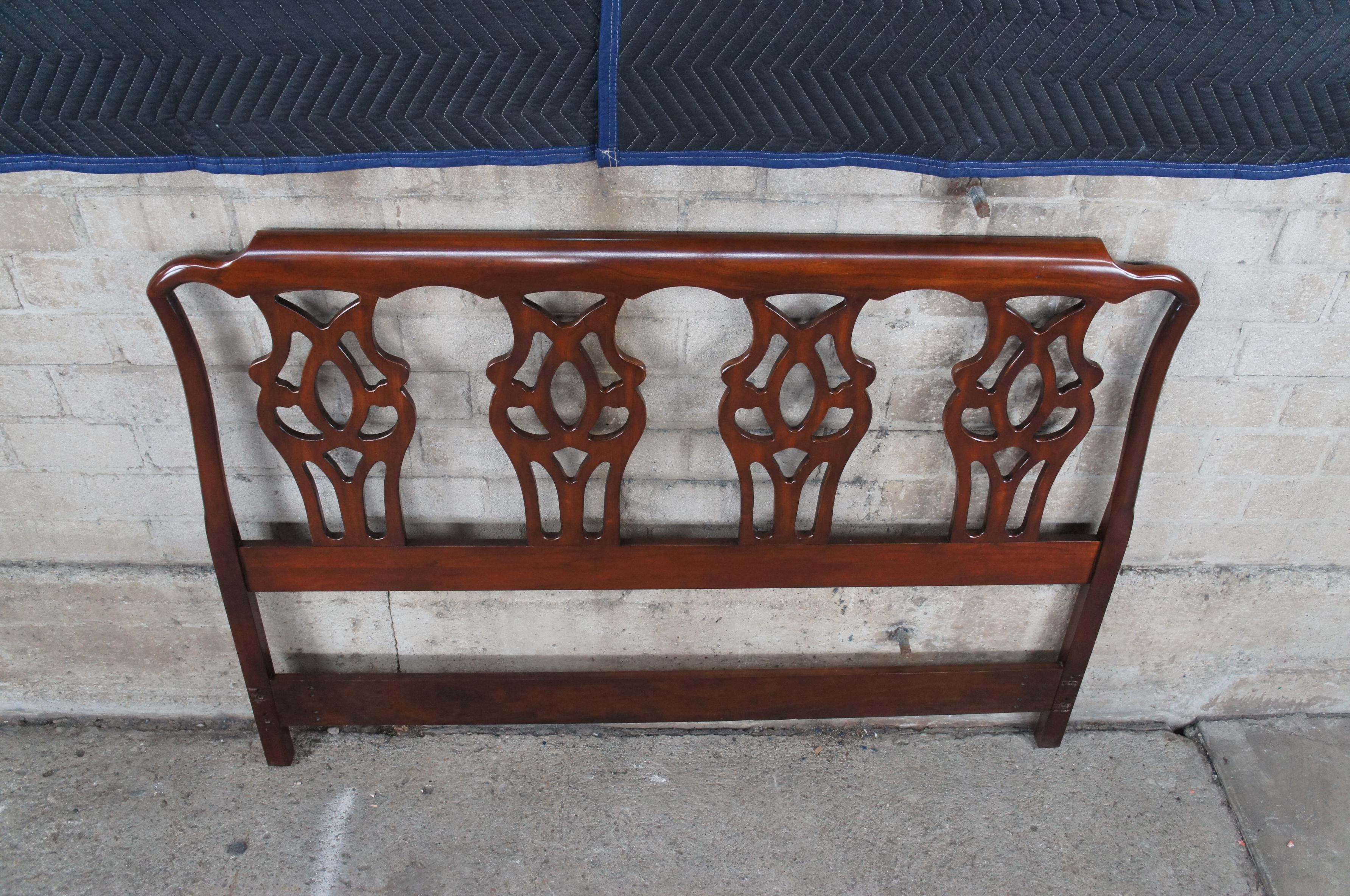 Vintage Pennsylvania House Chippendale Georgian Style Cherry Full Size Headboard In Good Condition In Dayton, OH