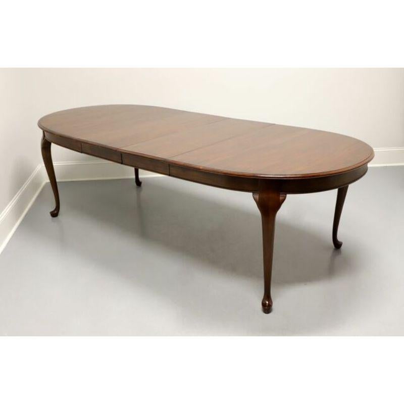 American PENNSYLVANIA HOUSE Queen Anne Cherry Dining Table