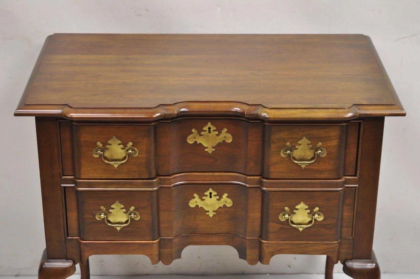 Unknown Vintage Pennsylvania House Queen Anne Cherry Wood Block Front 2 Lowboy Chest For Sale