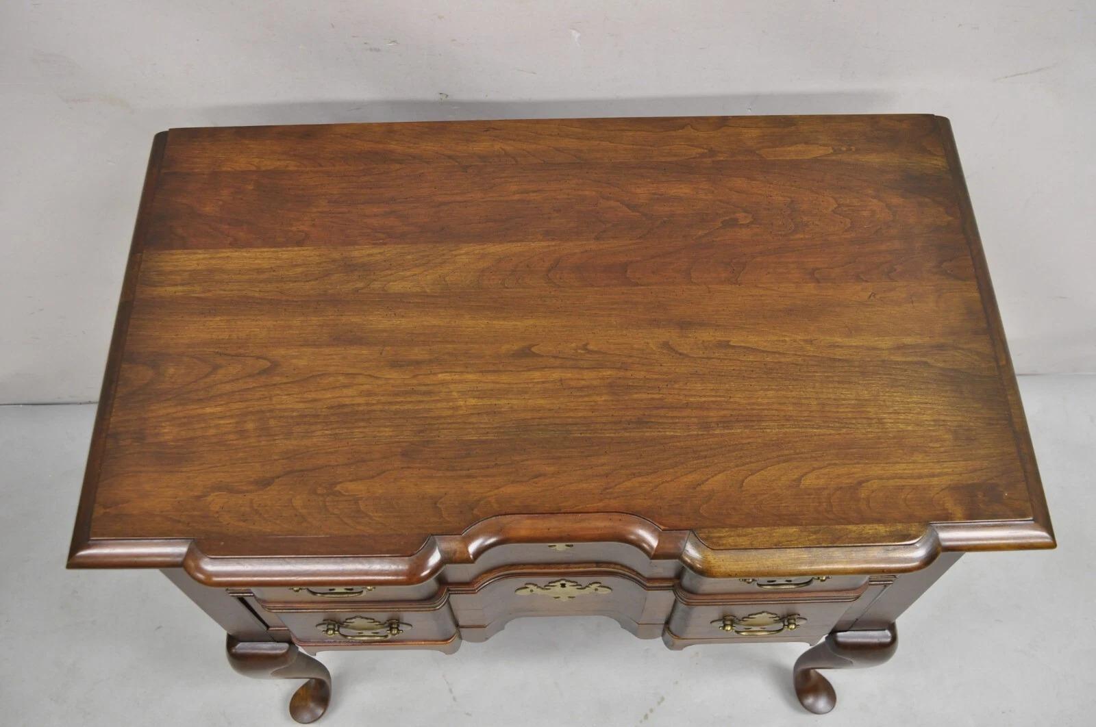 20th Century Vintage Pennsylvania House Queen Anne Cherry Wood Block Front 2 Lowboy Chest For Sale
