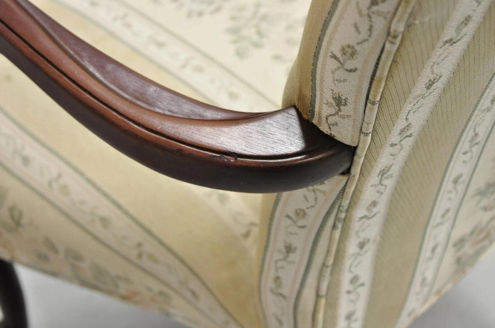 Sedia a braccio d'oca imbottita d'epoca di Pennsylvania House Queen Anne in mogano in vendita 2