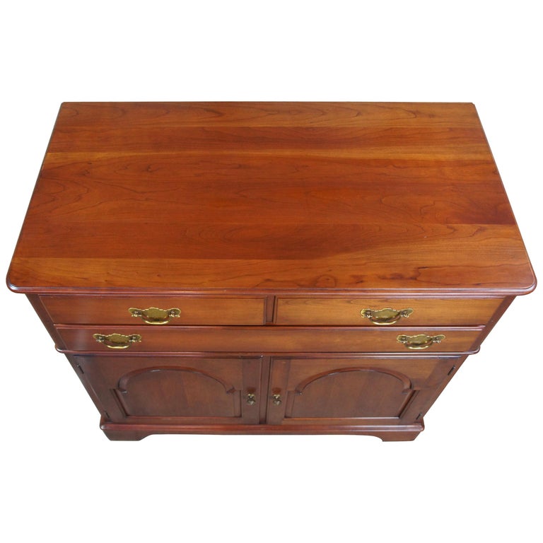 Vintage Pennsylvania House Solid Cherry Traditional Buffet Server Sideboard For Sale At 1stdibs