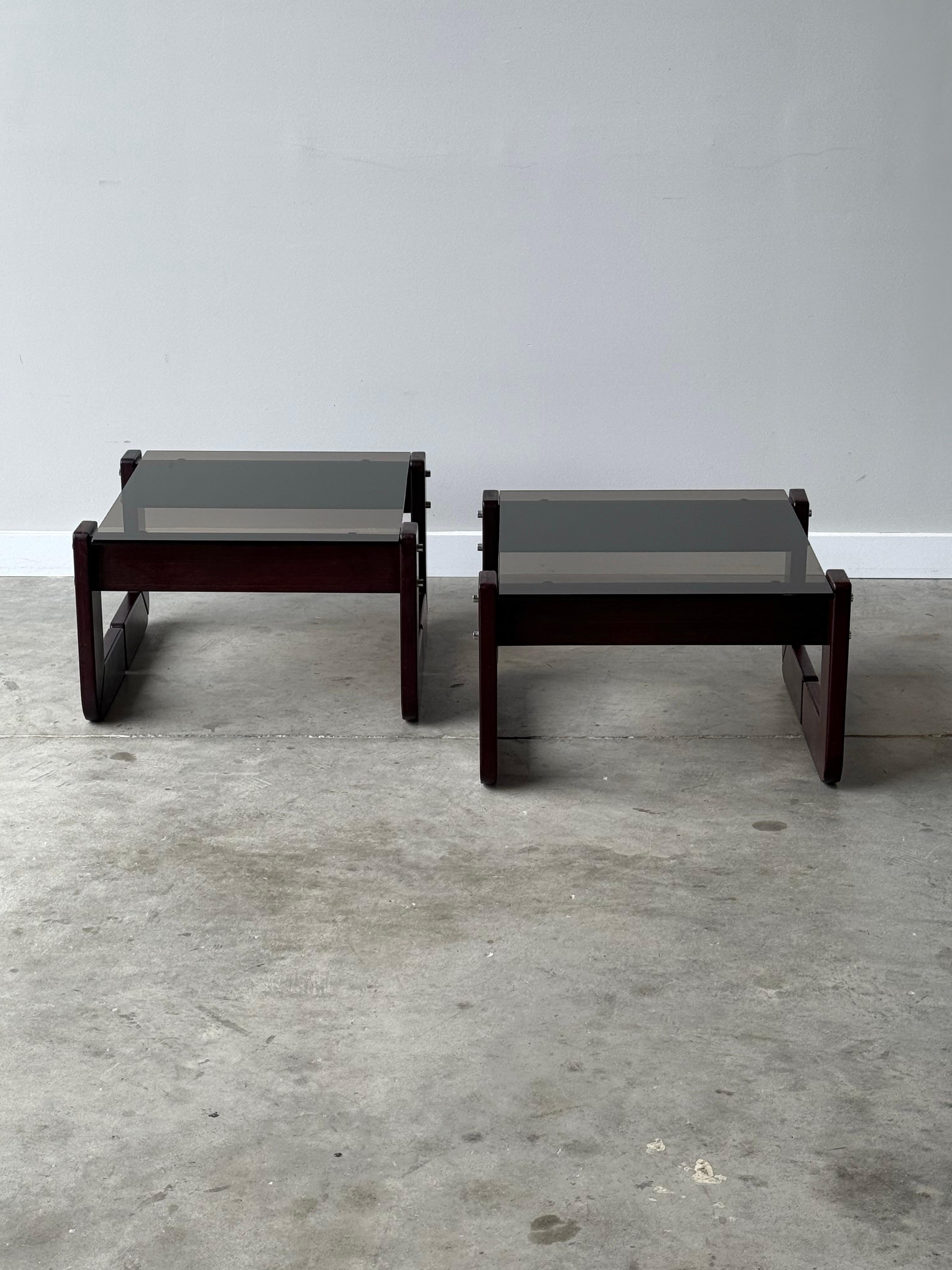 Pareja de mesas auxiliares vintage Percival Lafer Brasileño en venta