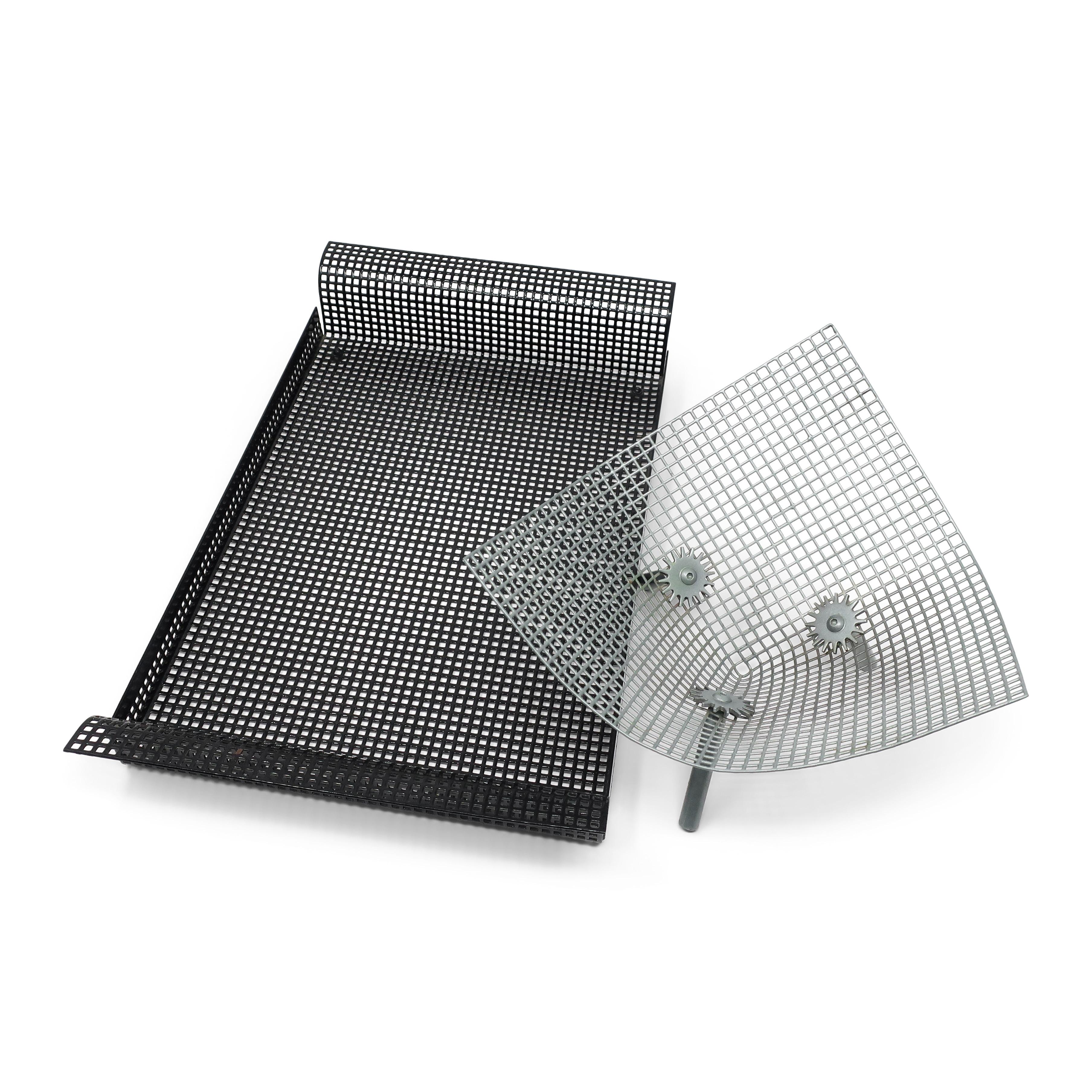 Perforiertes Metalltablett und Schale aus Metall im Angebot 2