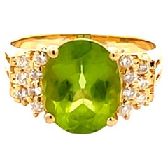 Vintage Peridot and Diamond Ring in 18k Yellow Gold