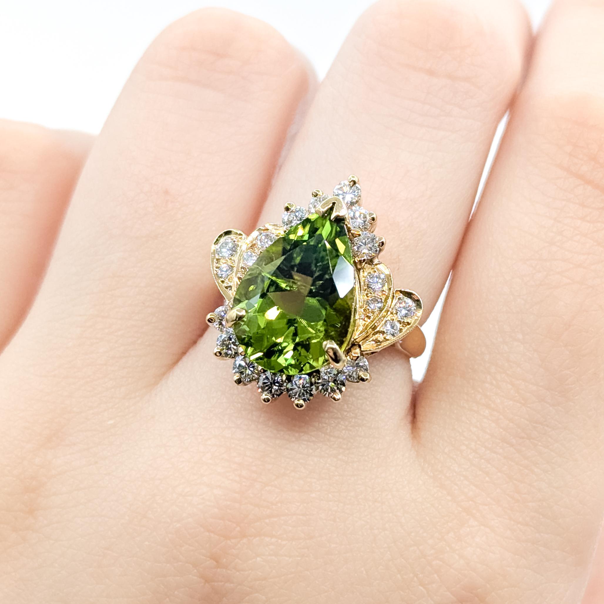Anillo cóctel vintage de peridoto y diamantes en 18k en Excelente estado para la venta en Bloomington, MN