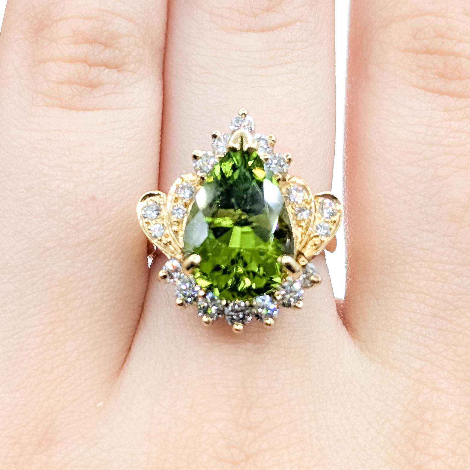 De las mujeres Anillo cóctel vintage de peridoto y diamantes en 18k en venta