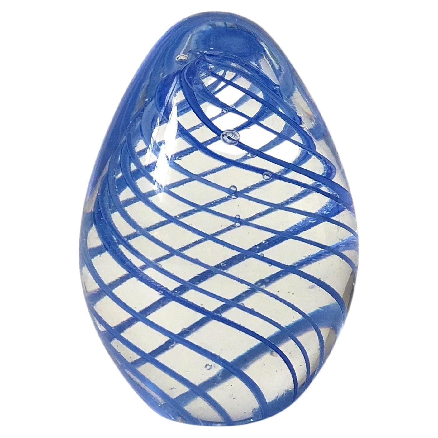 Vintage Periwinkle Swirl Art Glass Egg Paperweight