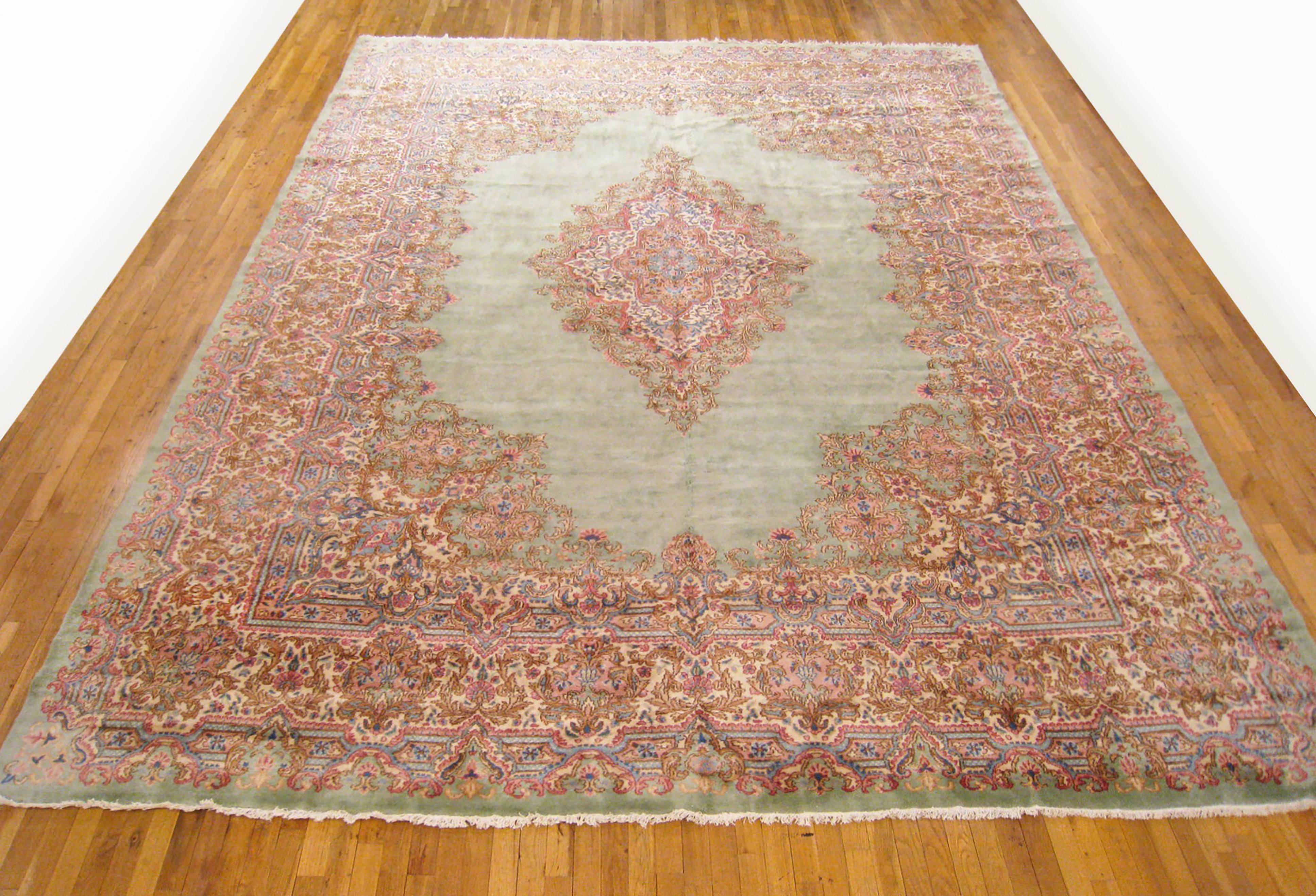 Vintage Persian Kerman oriental carpet, size 15'7
