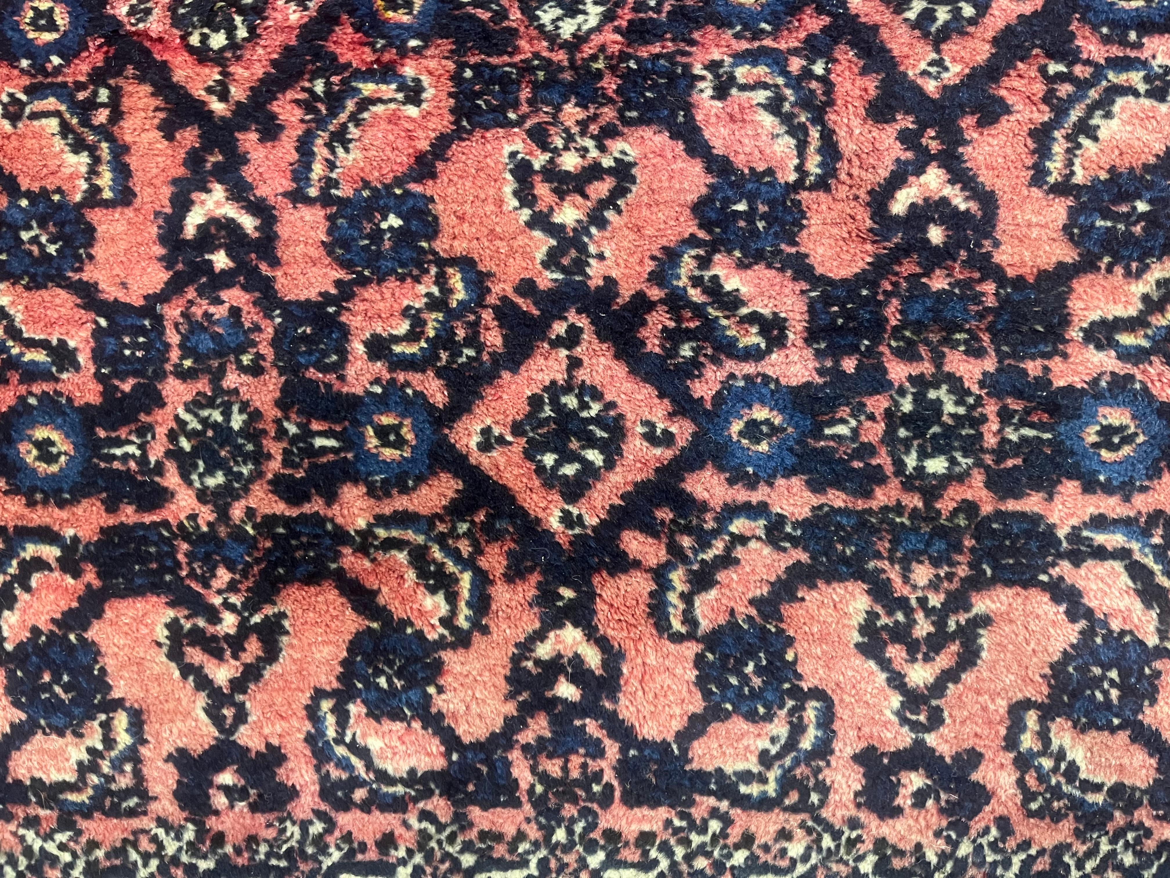 Vintage Persian Angelas Wool Rug 4’8” x 6’7” For Sale 1