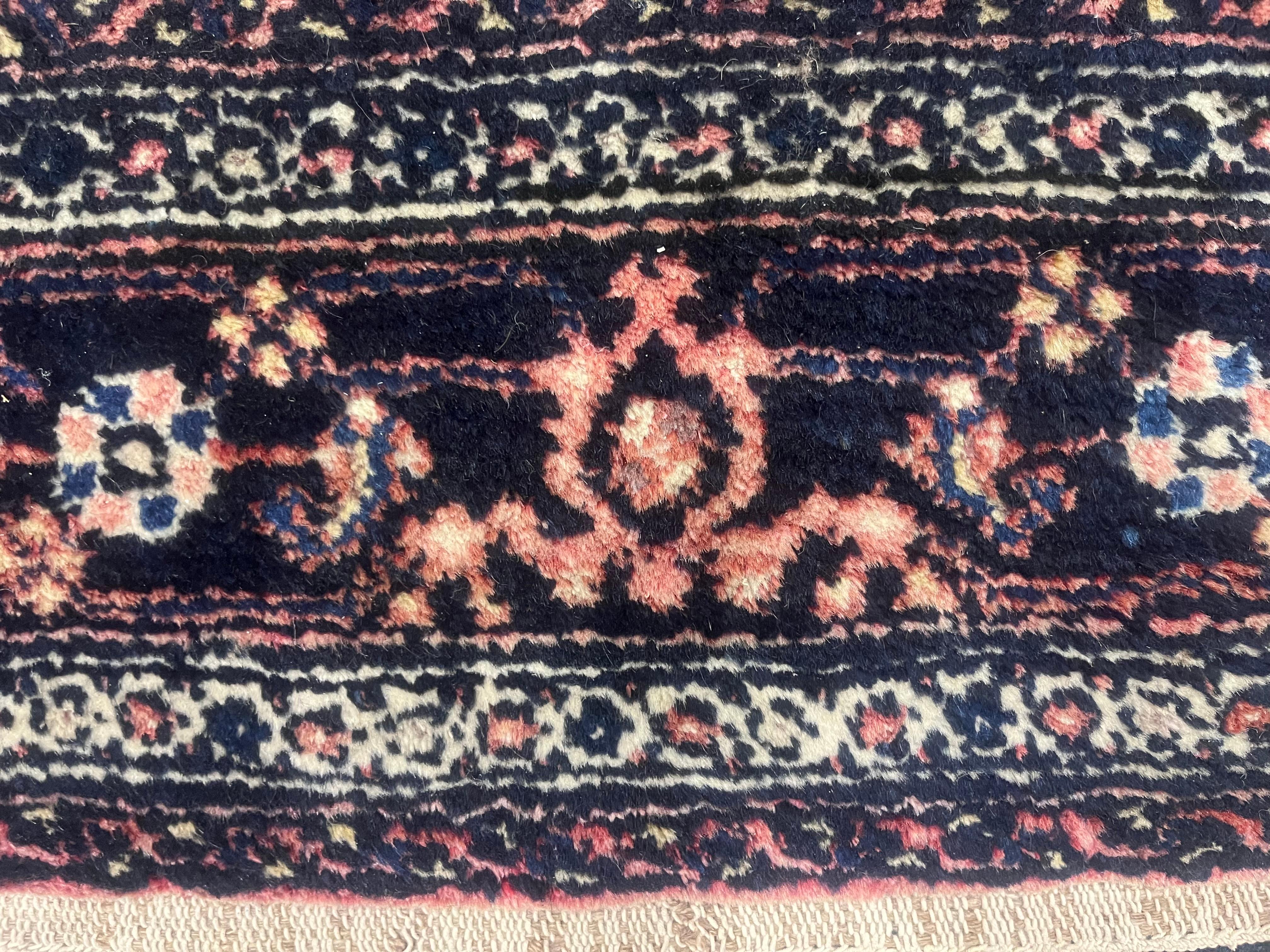 Vintage Persian Angelas Wool Rug 4’8” x 6’7” For Sale 2