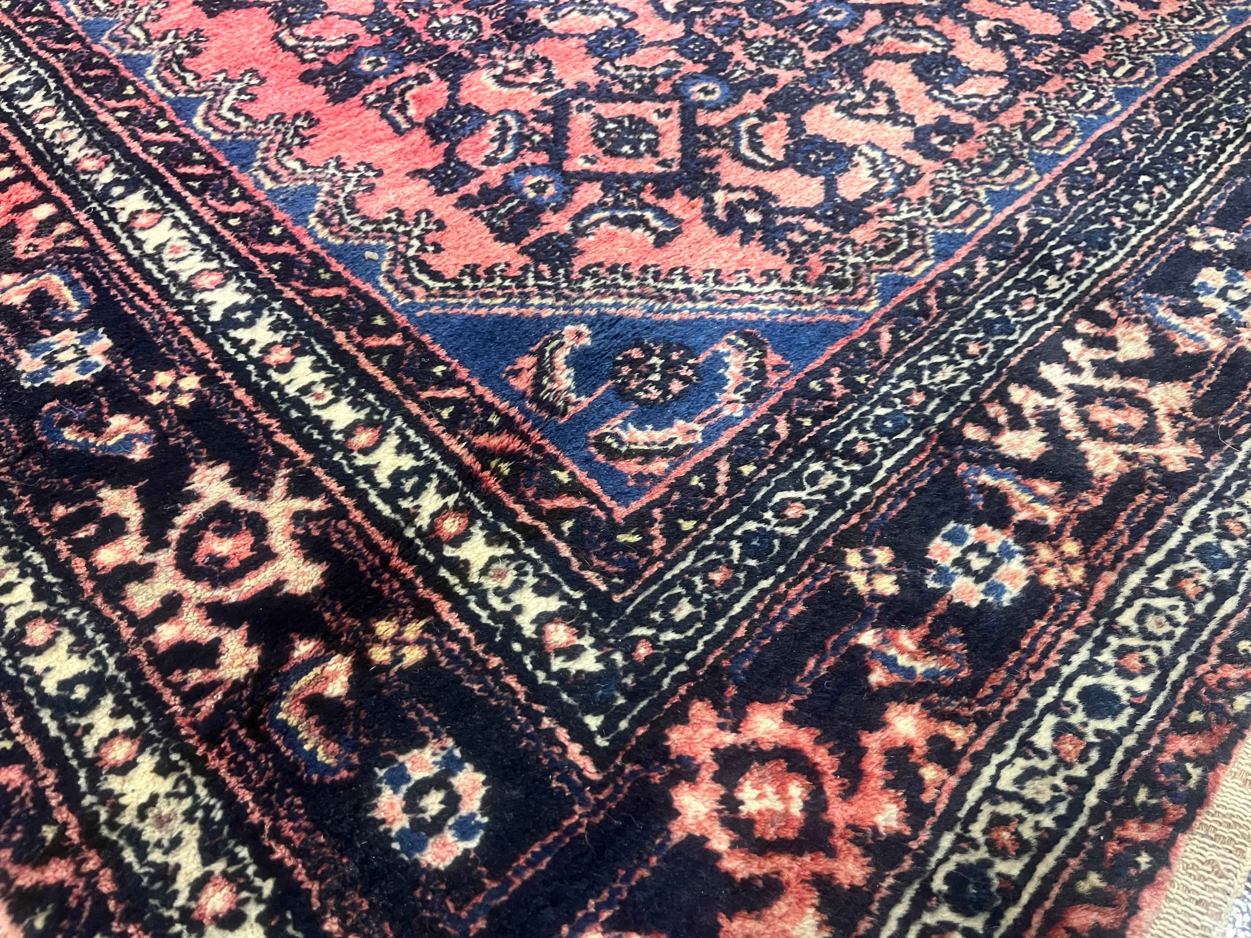 Vintage Persian Angelas Wool Rug 4’8” x 6’7” For Sale 3