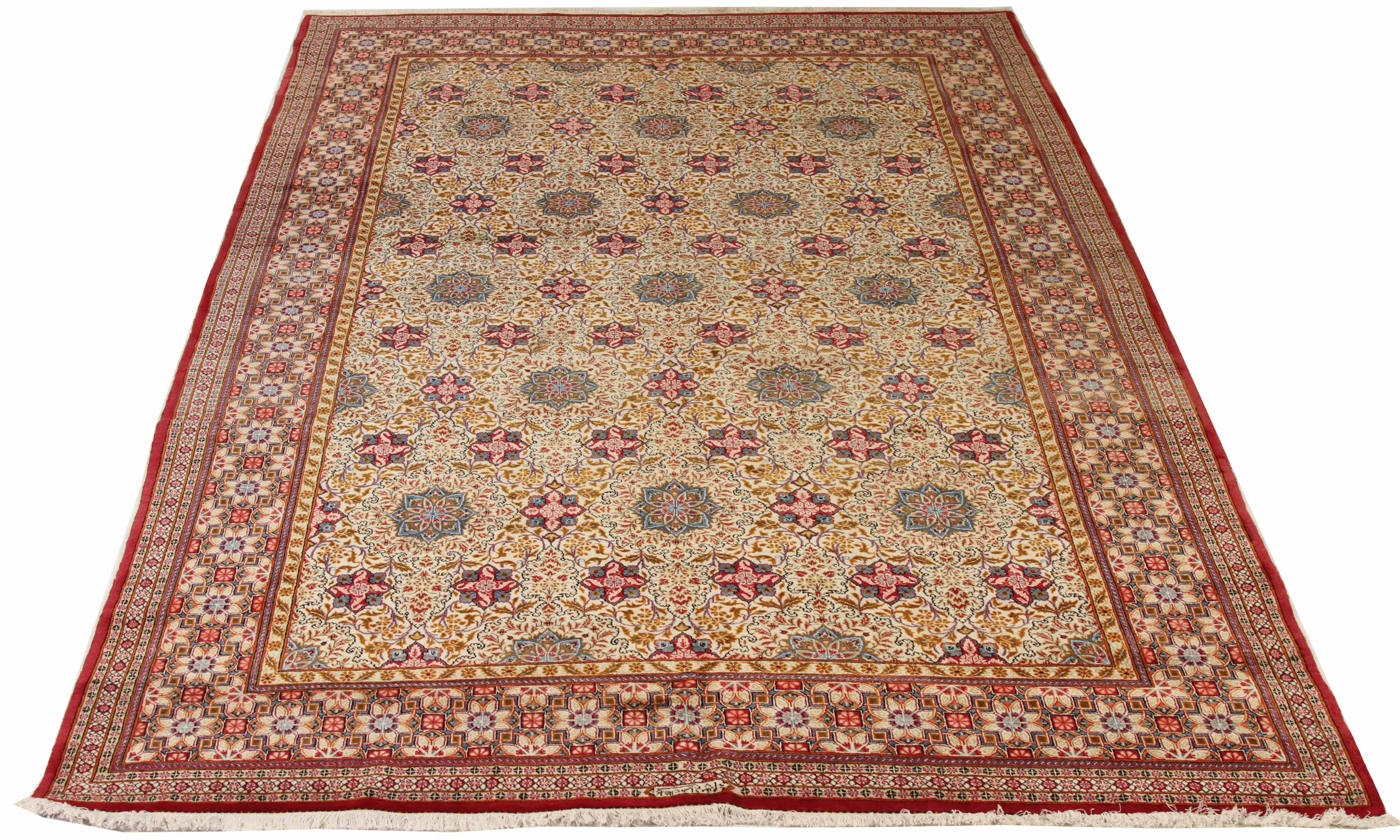 Vintage Persian area rug handwoven from the finest sheep’s wool. It’s colored with all-natural vegetable dyes that are safe for humans and pets. It’s a traditional Kashan design handwoven by expert artisans. It’s a lovely area rug that can be