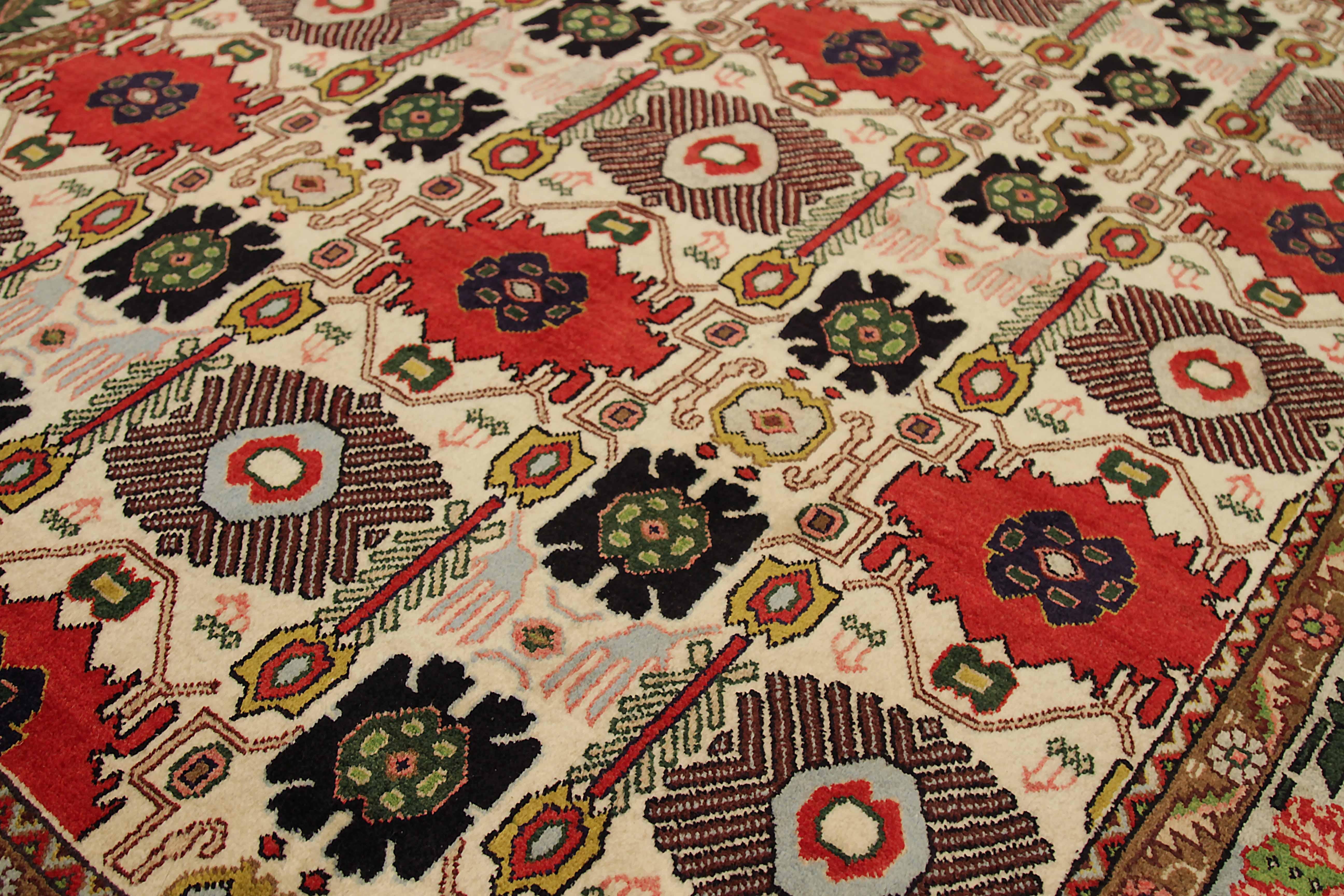 Hand-Woven Vintage Persian Area Rug Sarouk Design For Sale