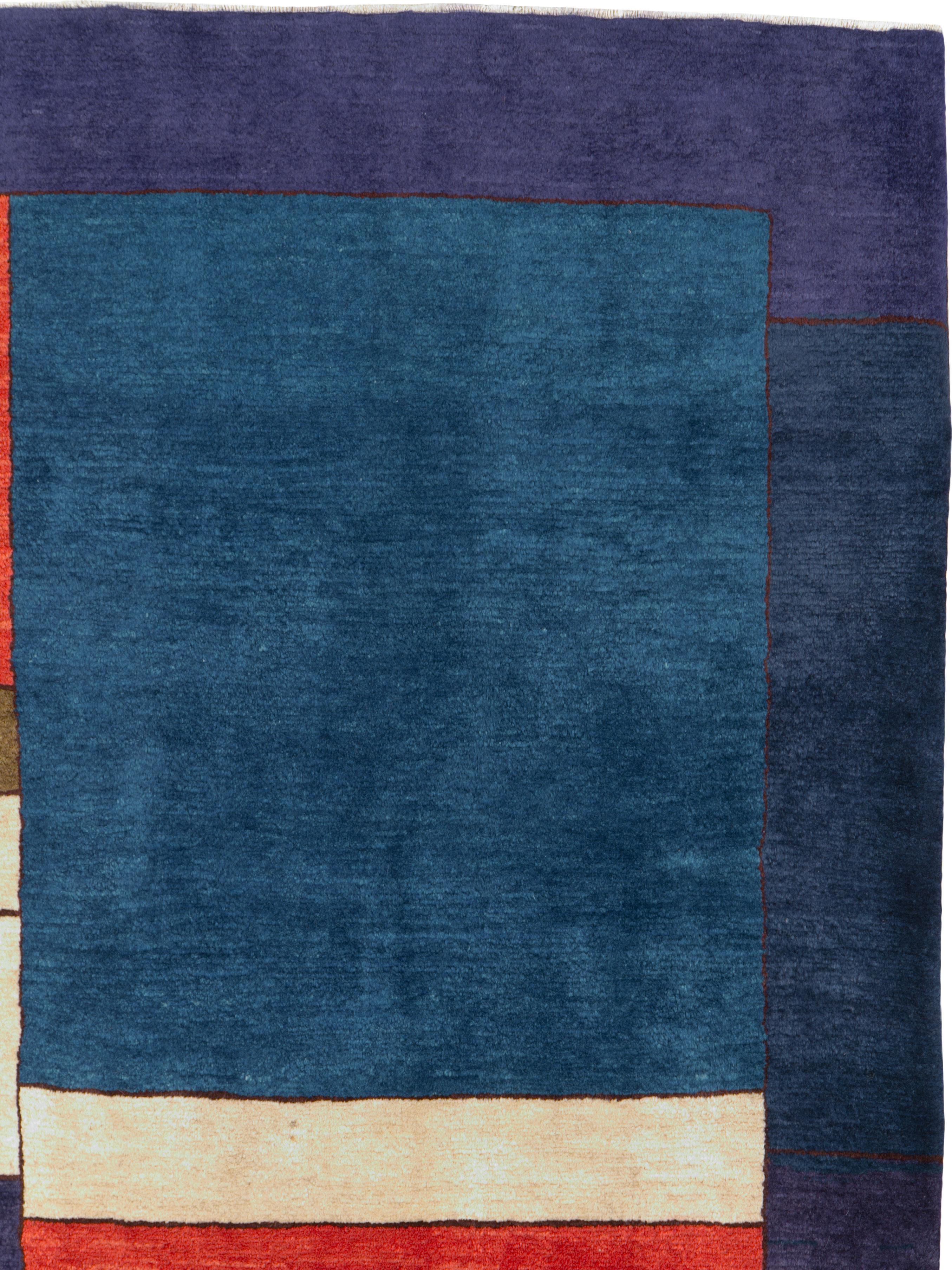 Handgefertigter persischer Art-Déco-Teppich aus der Mitte des Jahrhunderts, inspiriert von Edward McKnight Kauffer (Art déco) im Angebot