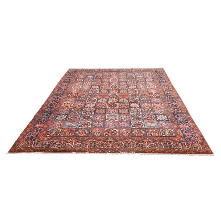 Persischer Bakhtiar-Teppich im Vintage-Stil - Größe: 14'1 X 11'5 (Handgeknüpft) im Angebot