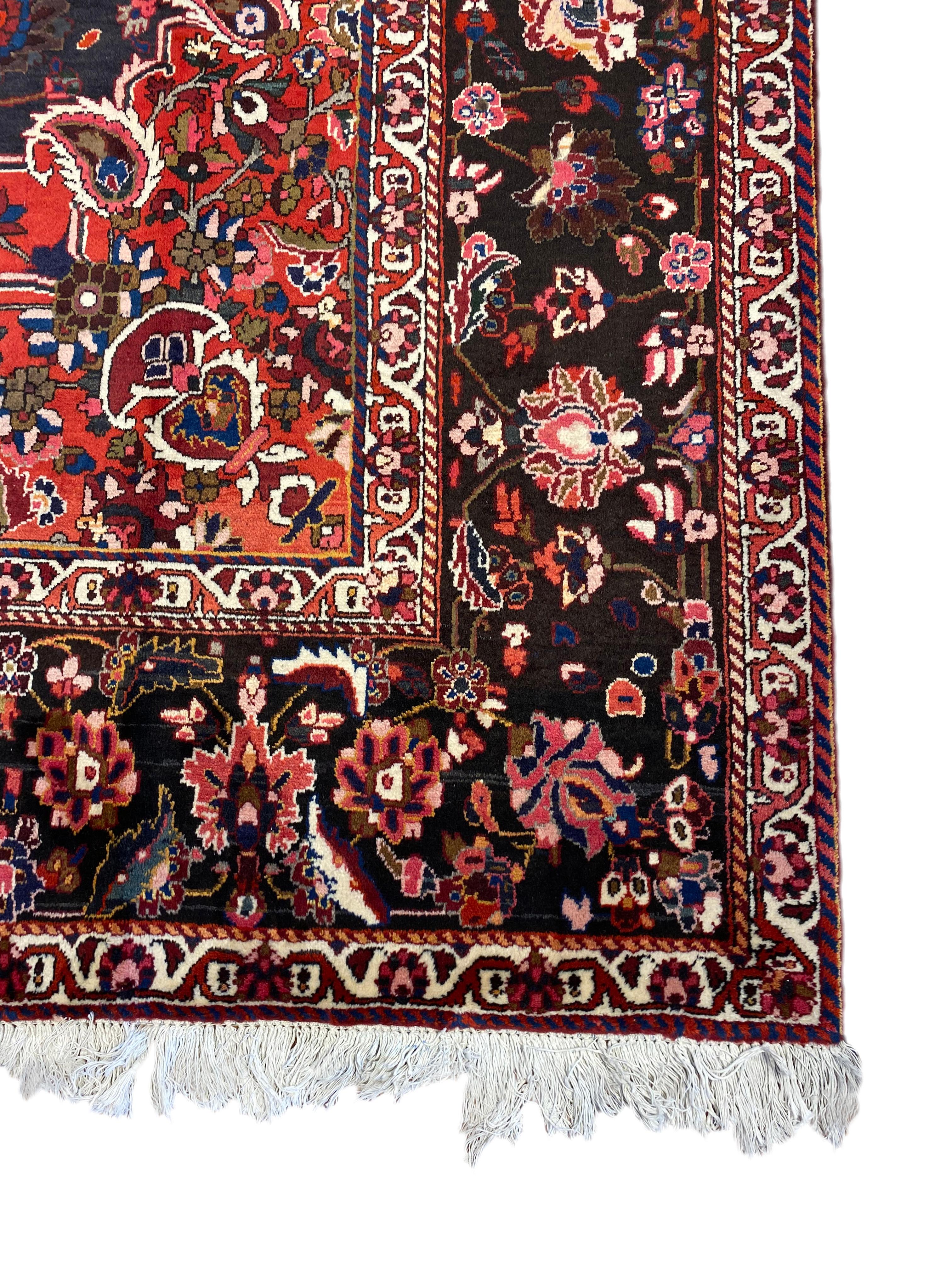 Hand-Knotted Vintage Persian Bakhtiari 9' 10