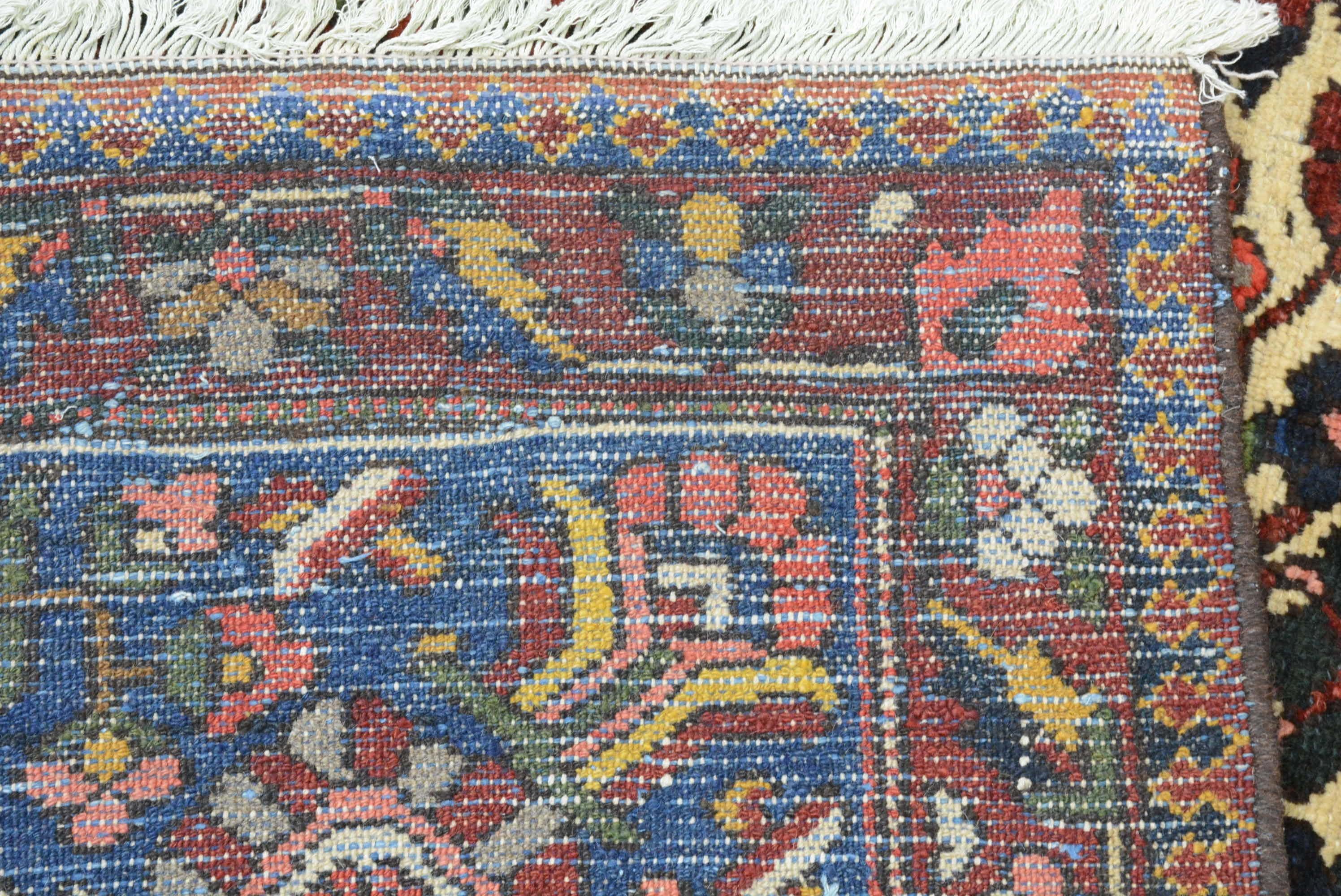 Persischer Bakhtiari-Teppich im Vintage-Stil im Angebot 5