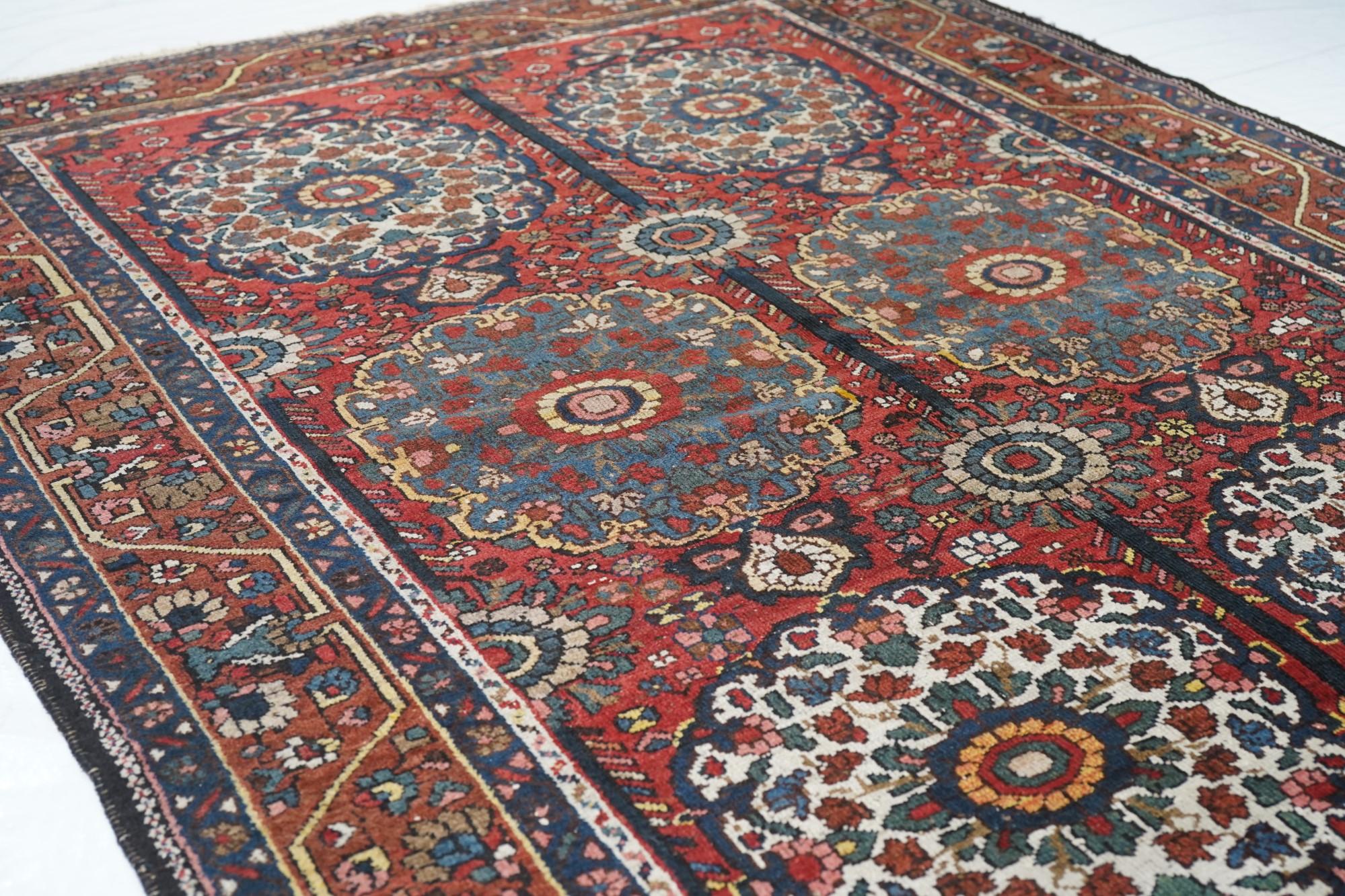 Laine Tapis Vintage Persan Bakhtiari 5'4 x 7'5 en vente