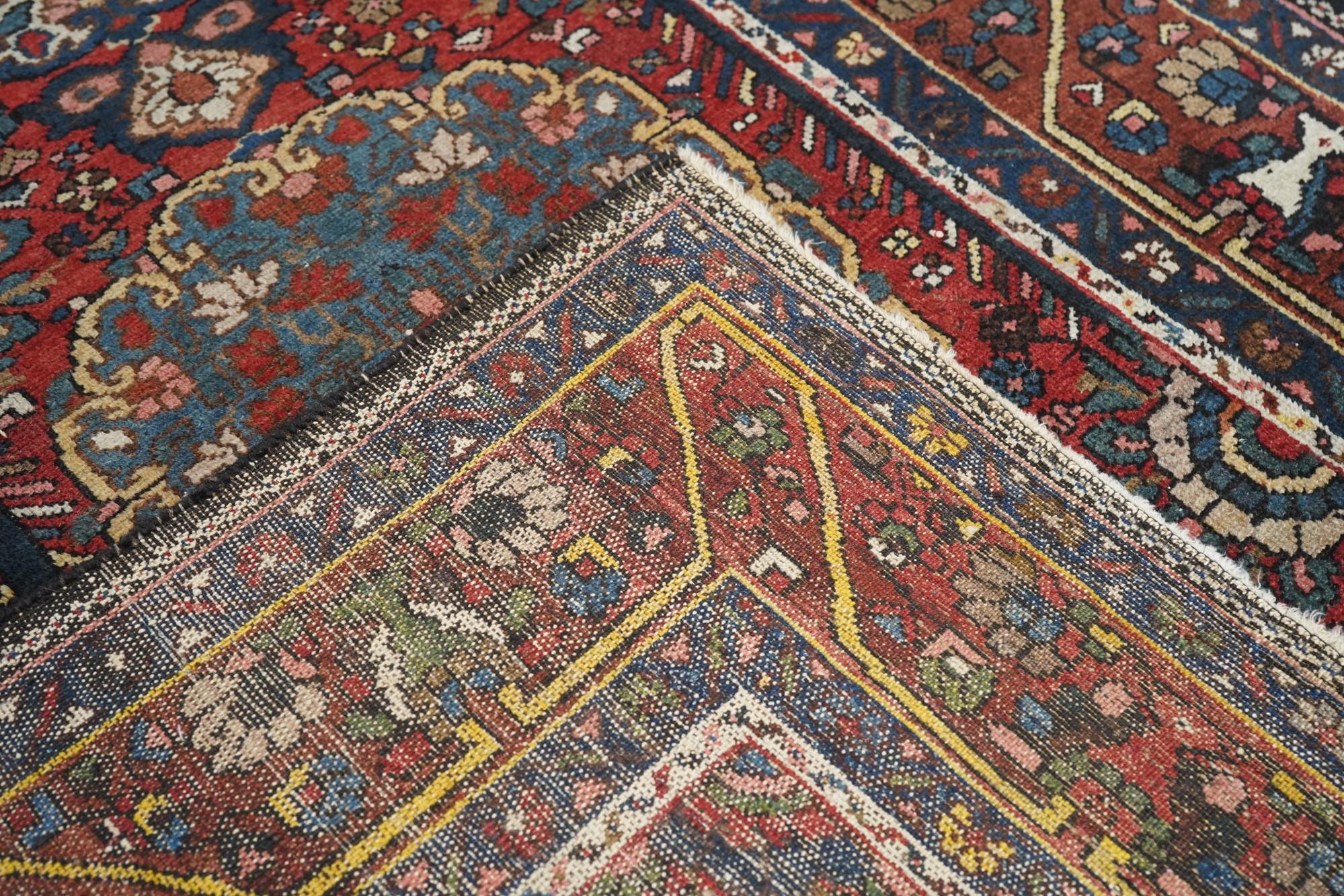 Tapis Vintage Persan Bakhtiari 5'4 x 7'5 en vente 2