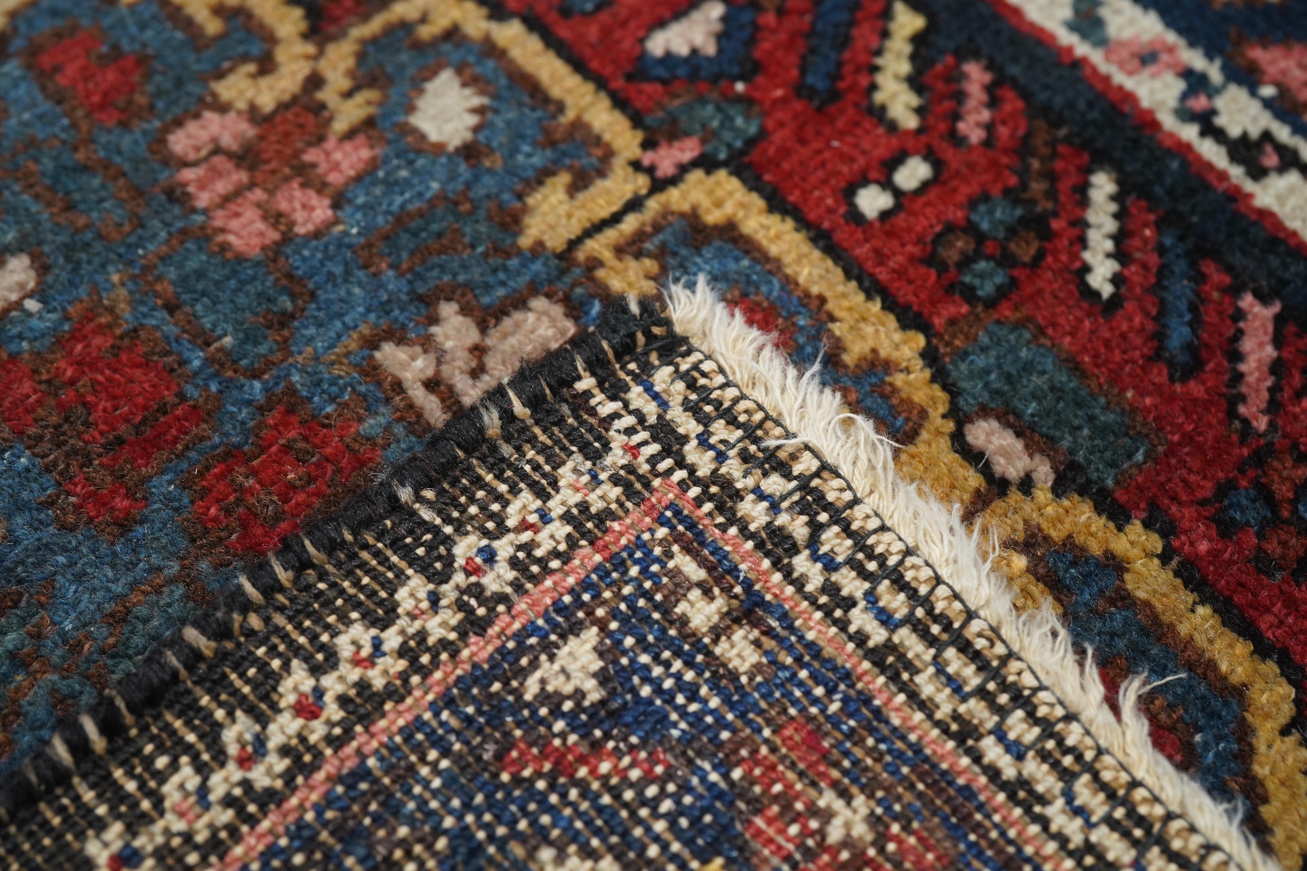 Tapis Vintage Persan Bakhtiari 5'4 x 7'5 en vente 3