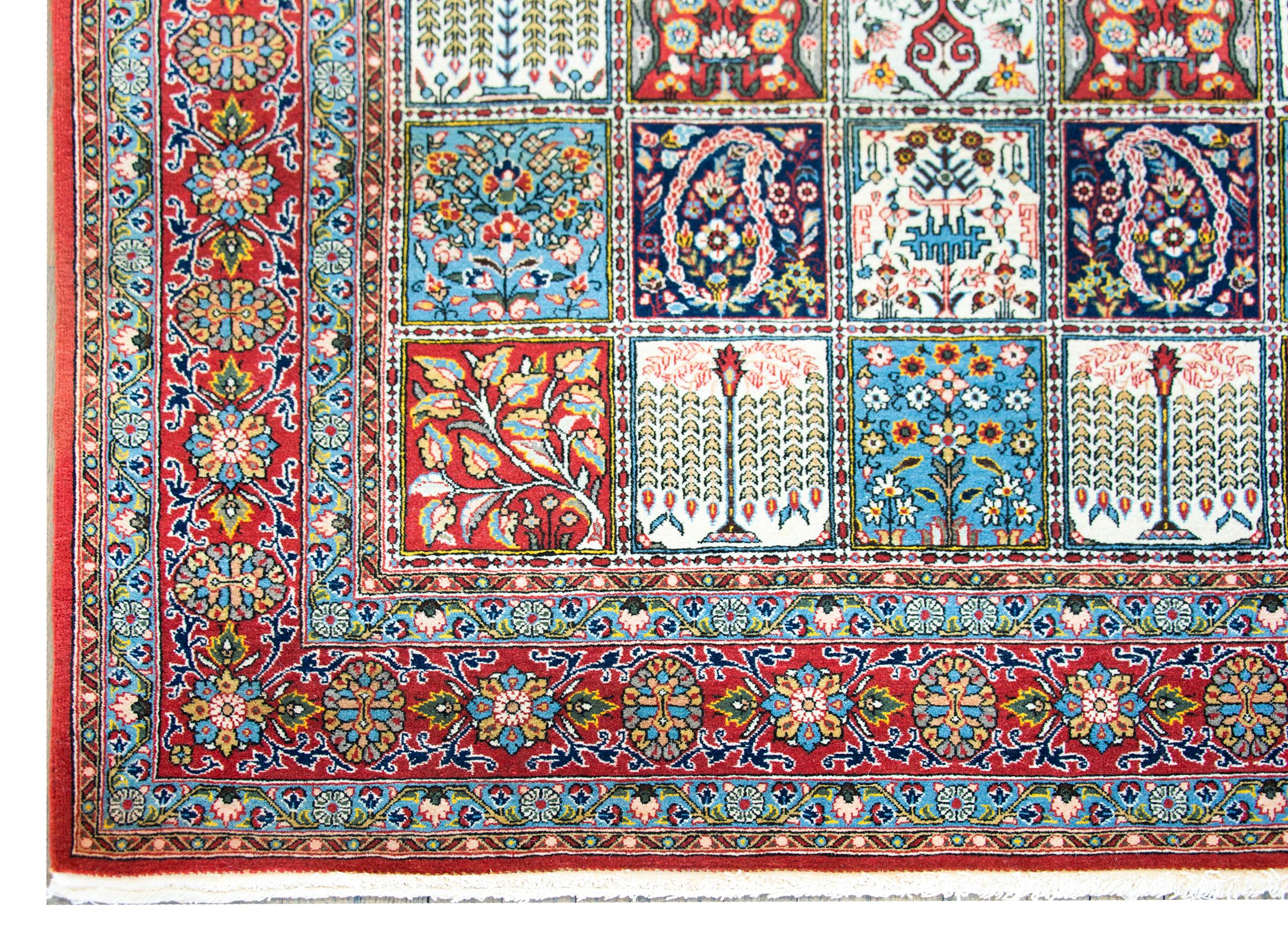 Vintage Persian Bakhtiari Rug For Sale 6