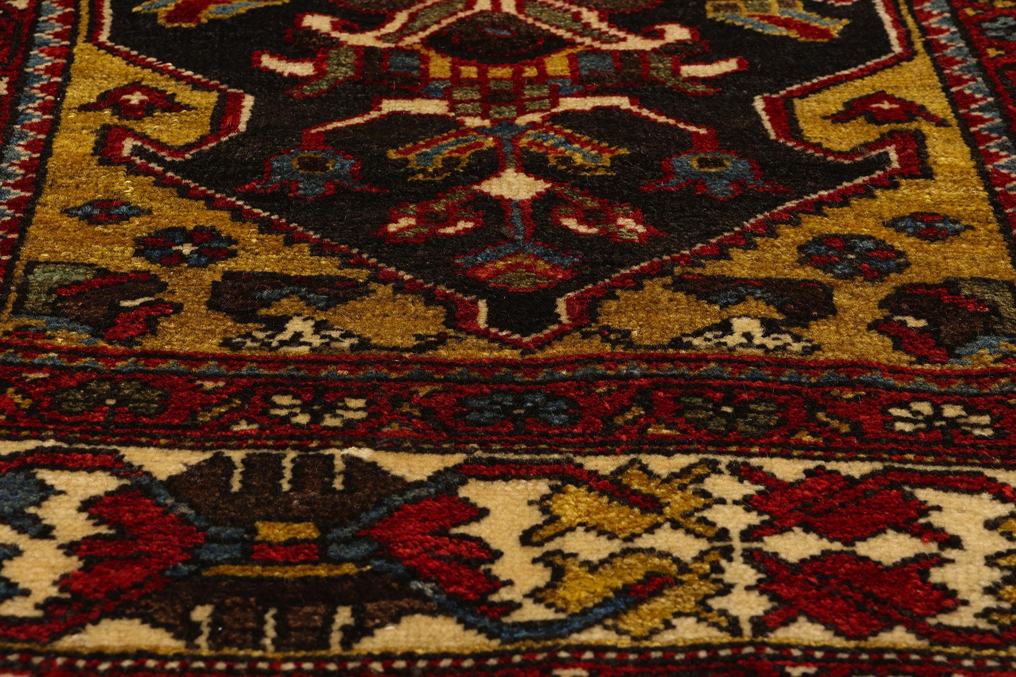 Altpersischer Bachtiari-Teppich (Handgeknüpft) im Angebot