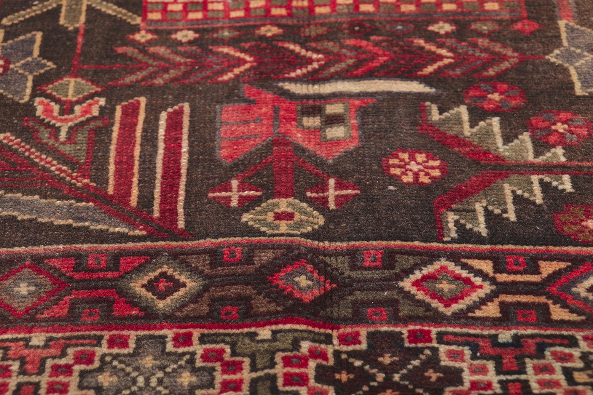 Altpersischer Bachtiari-Teppich (20. Jahrhundert) im Angebot