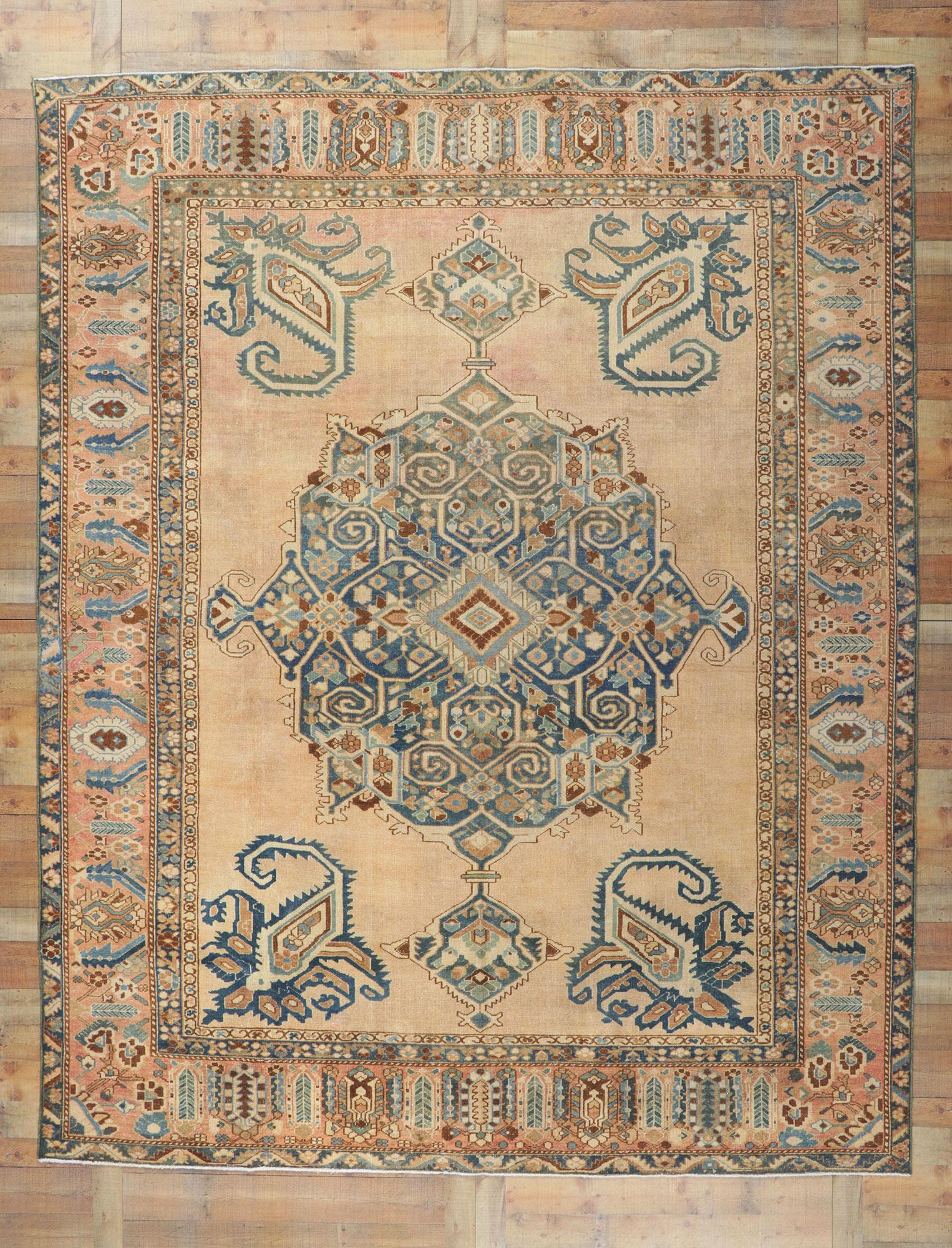 Vintage Persian Bakhtiari Rug For Sale 1