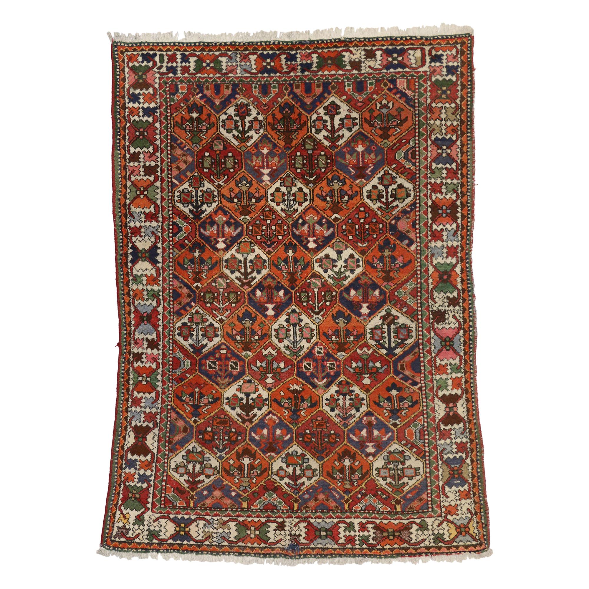 Persischer Bakhtiari-Teppich mit vier Jahreszeiten-Gartenmuster, Vintage