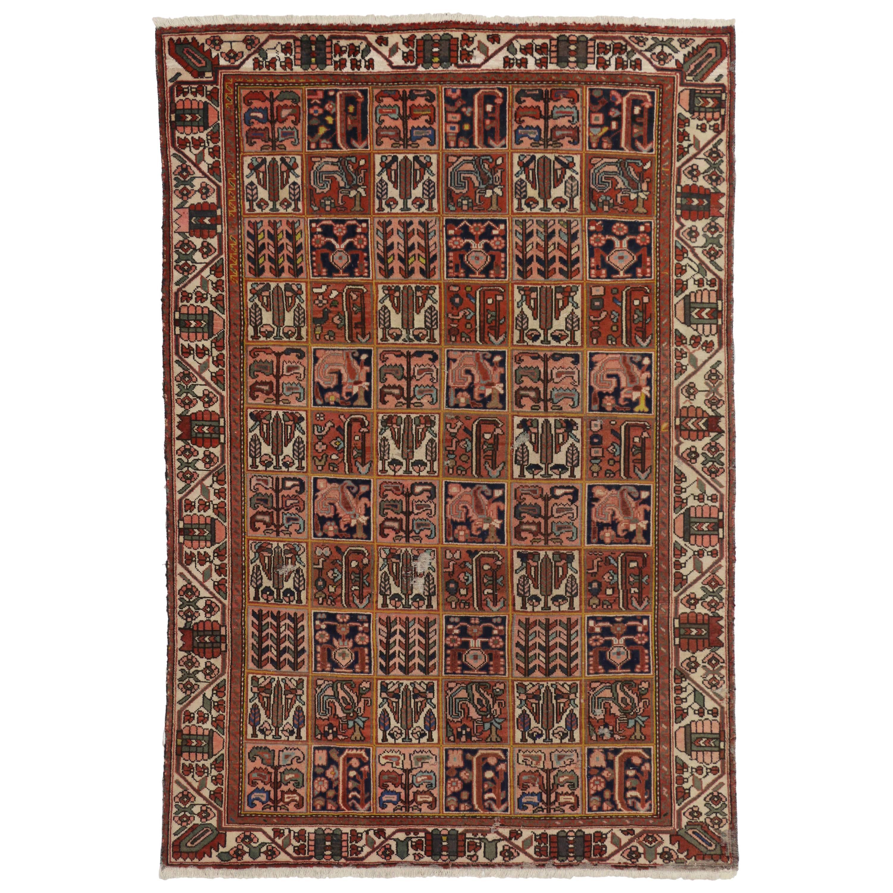 Persischer Bakhtiari-Teppich mit vier Jahreszeiten-Gartenmuster, Vintage