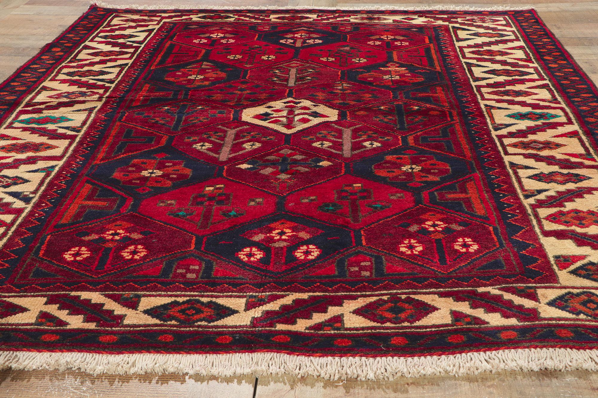 Persischer Bakhtiari-Teppich mit Garten-Design im Angebot 1