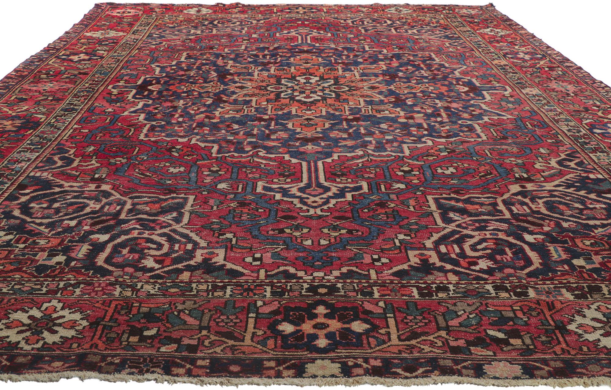 Persischer Bakhtiari-Teppich aus den 1940er Jahren mit Medaillon-Eckdesign und modernem Stil (Moderne) im Angebot