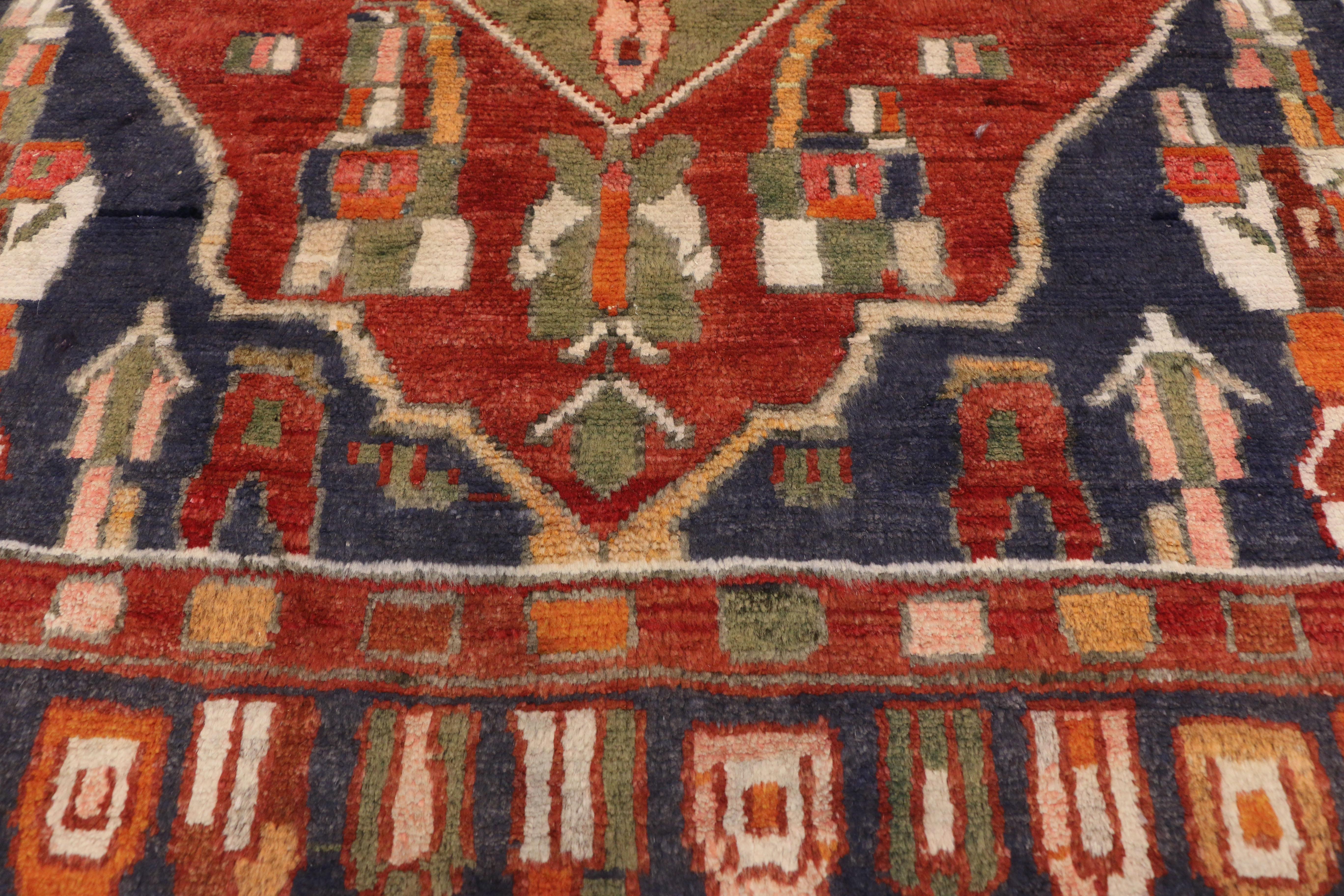 Hand-Knotted Vintage Persian Bakhtiari Rug with Medallion Design For Sale
