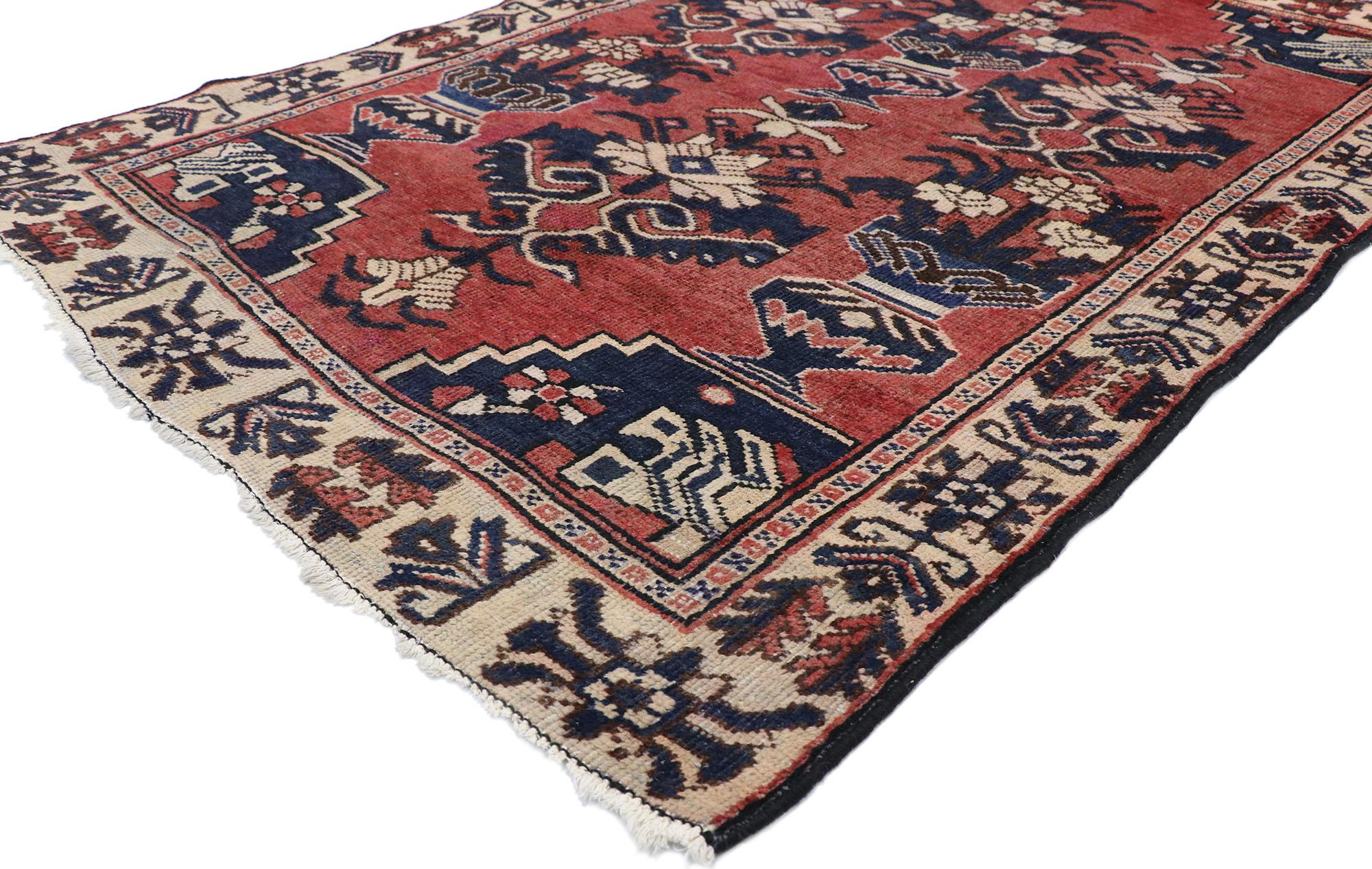 77715 Vintage Persian Bakhtiari Vase Rug with Jacobean Style 04'03 x 06'03. With its red hues and beguiling beauty, this hand-knotted wool vintage Persian Bakhtiari rug will take on a curated lived-in look that feels timeless while imparting a sense