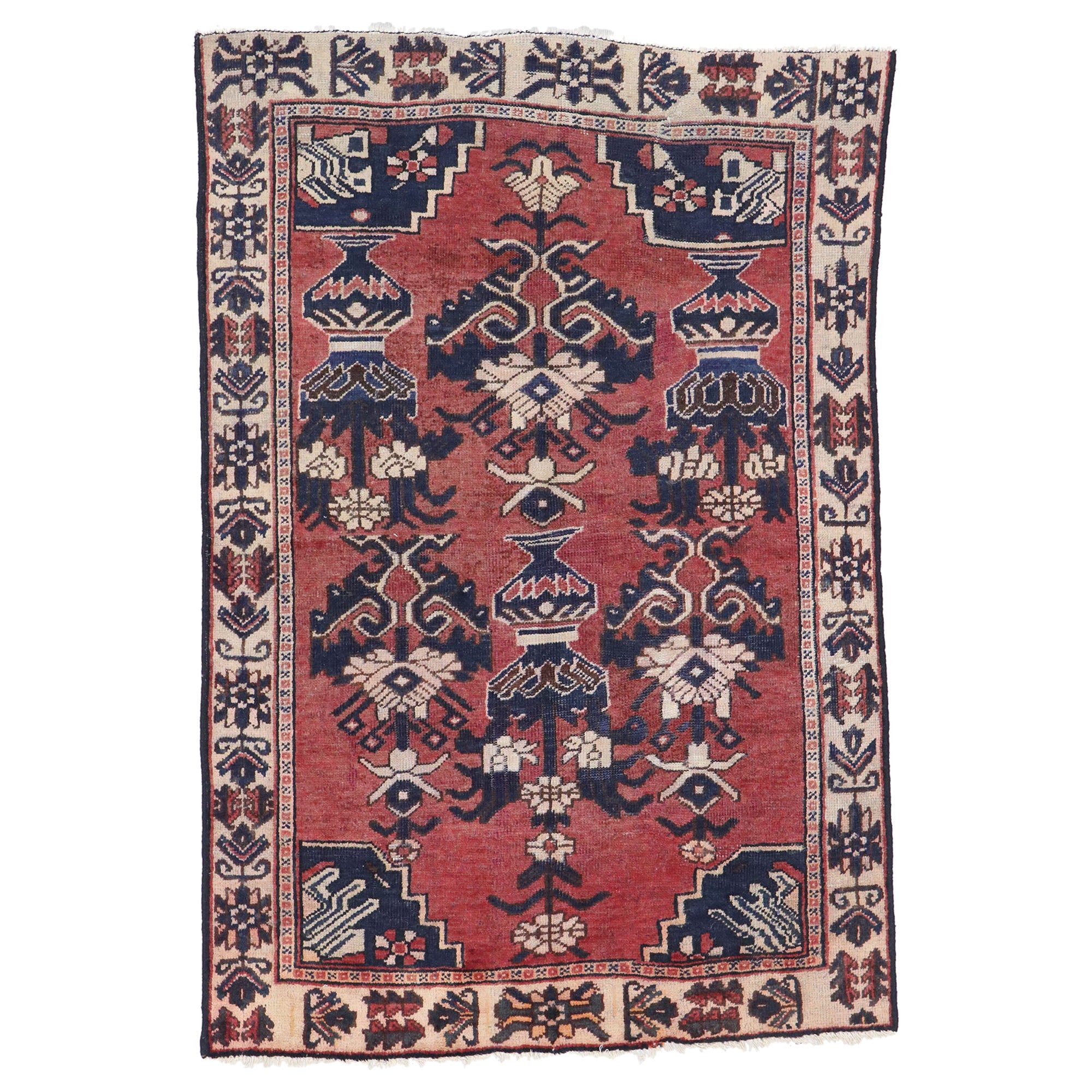 Persischer Bakhtiari-Vasenteppich im jakobinischen Stil im Angebot