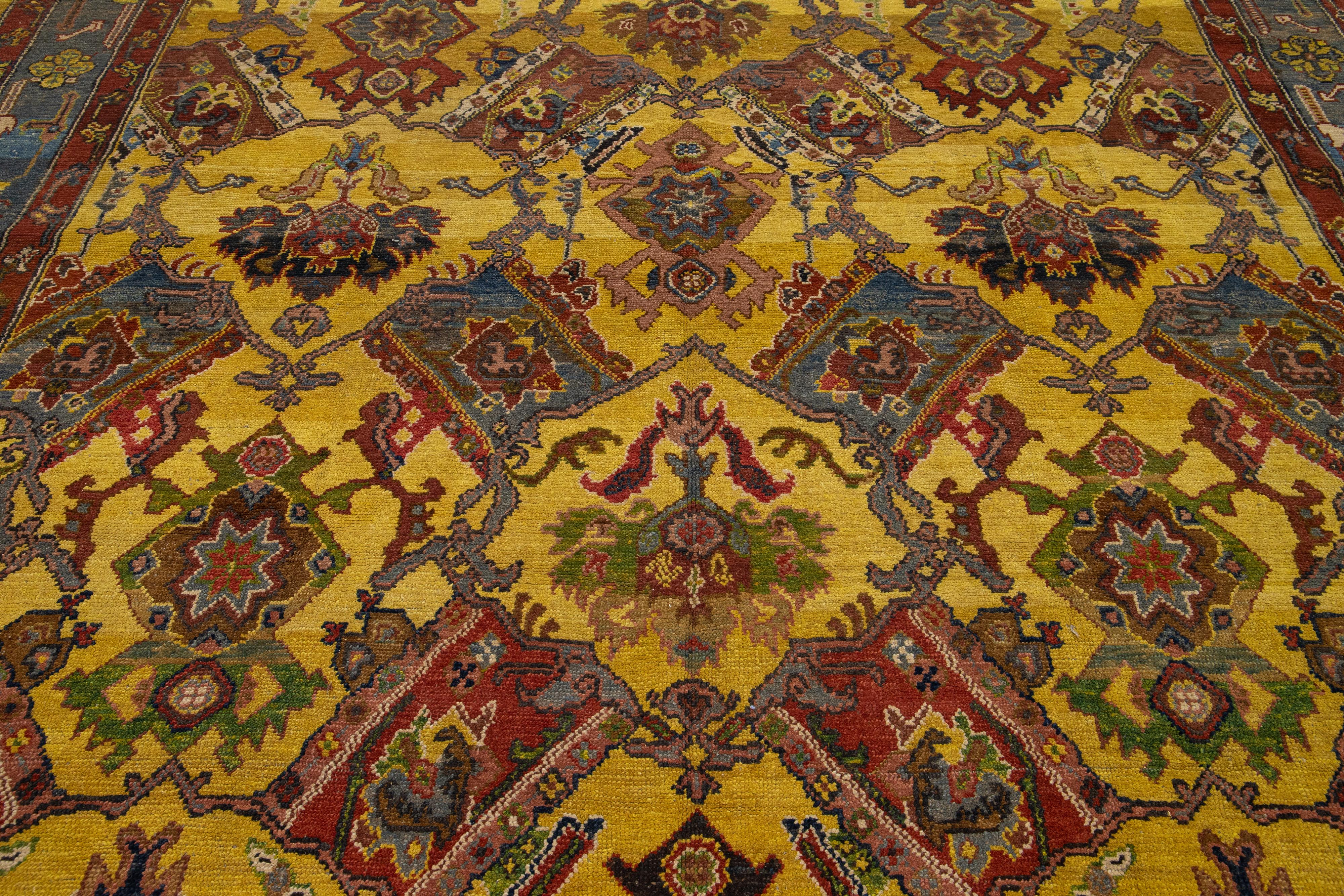 Tapis persan Bakshaish fait à la main en laine jaune avec motif tribal en vente 4