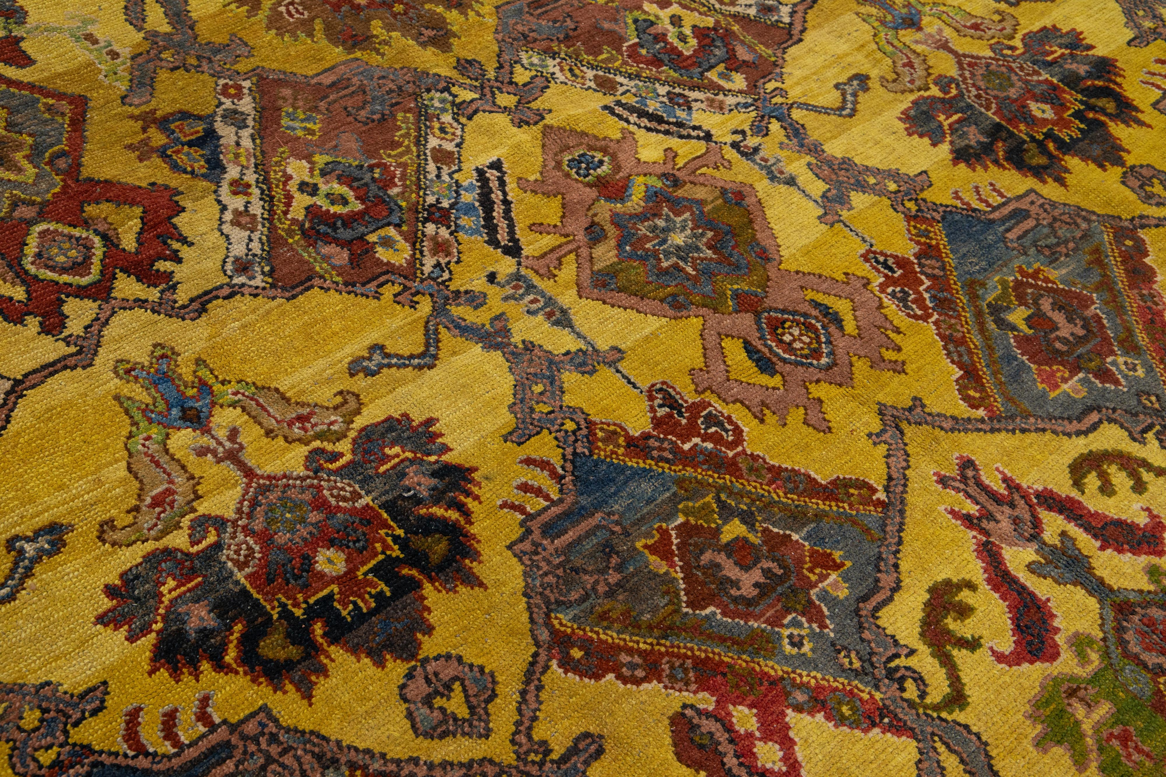 Tapis persan Bakshaish fait à la main en laine jaune avec motif tribal en vente 5