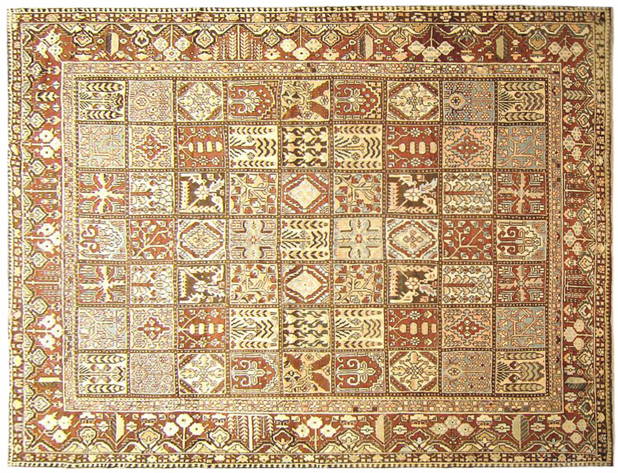 Vintage Persian Baktiari Oriental Rug, Square size

A vintage Baktiari oriental rug, size 12'8