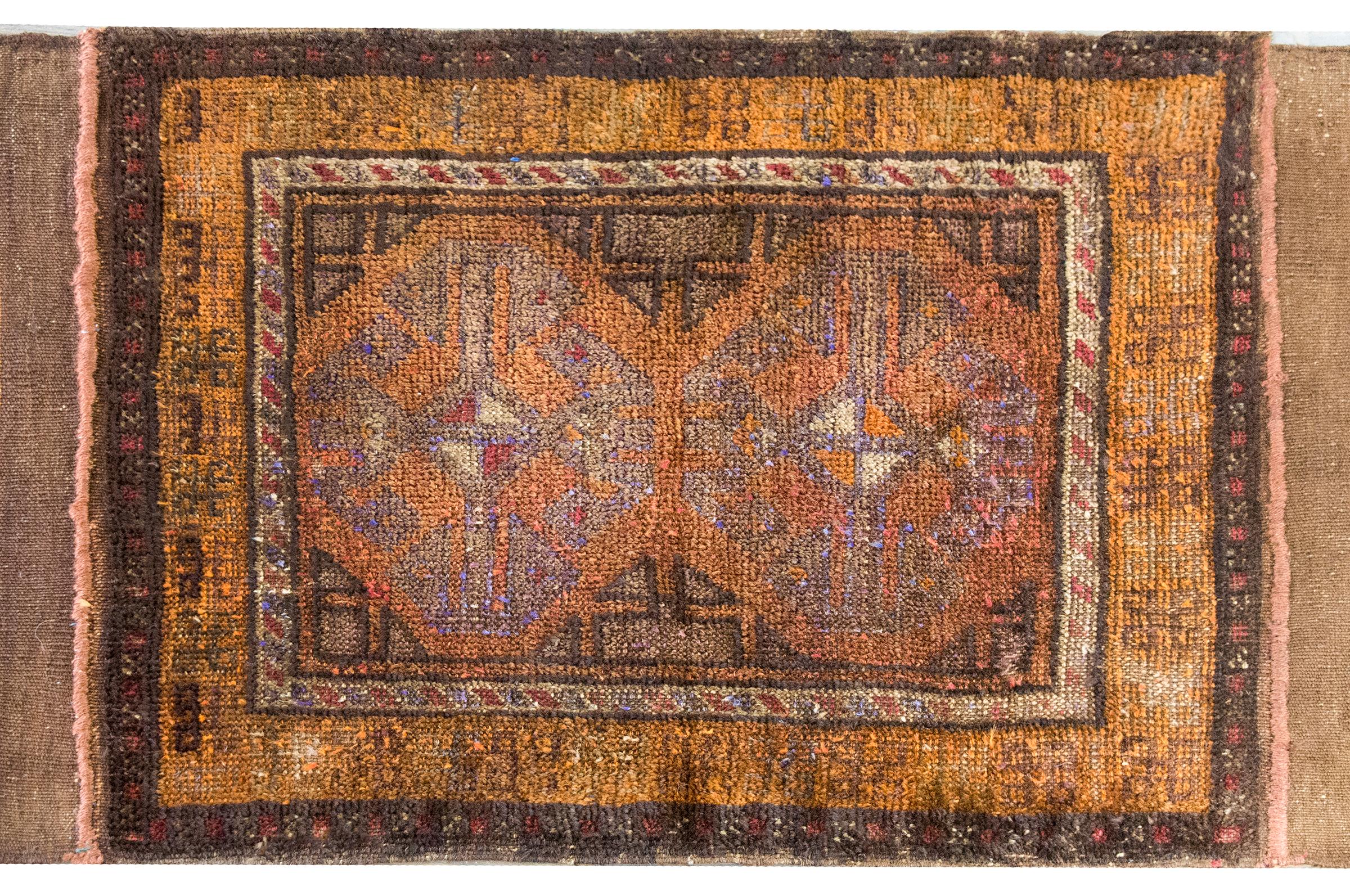 Tribale Tappeto persiano vintage Baluch in vendita
