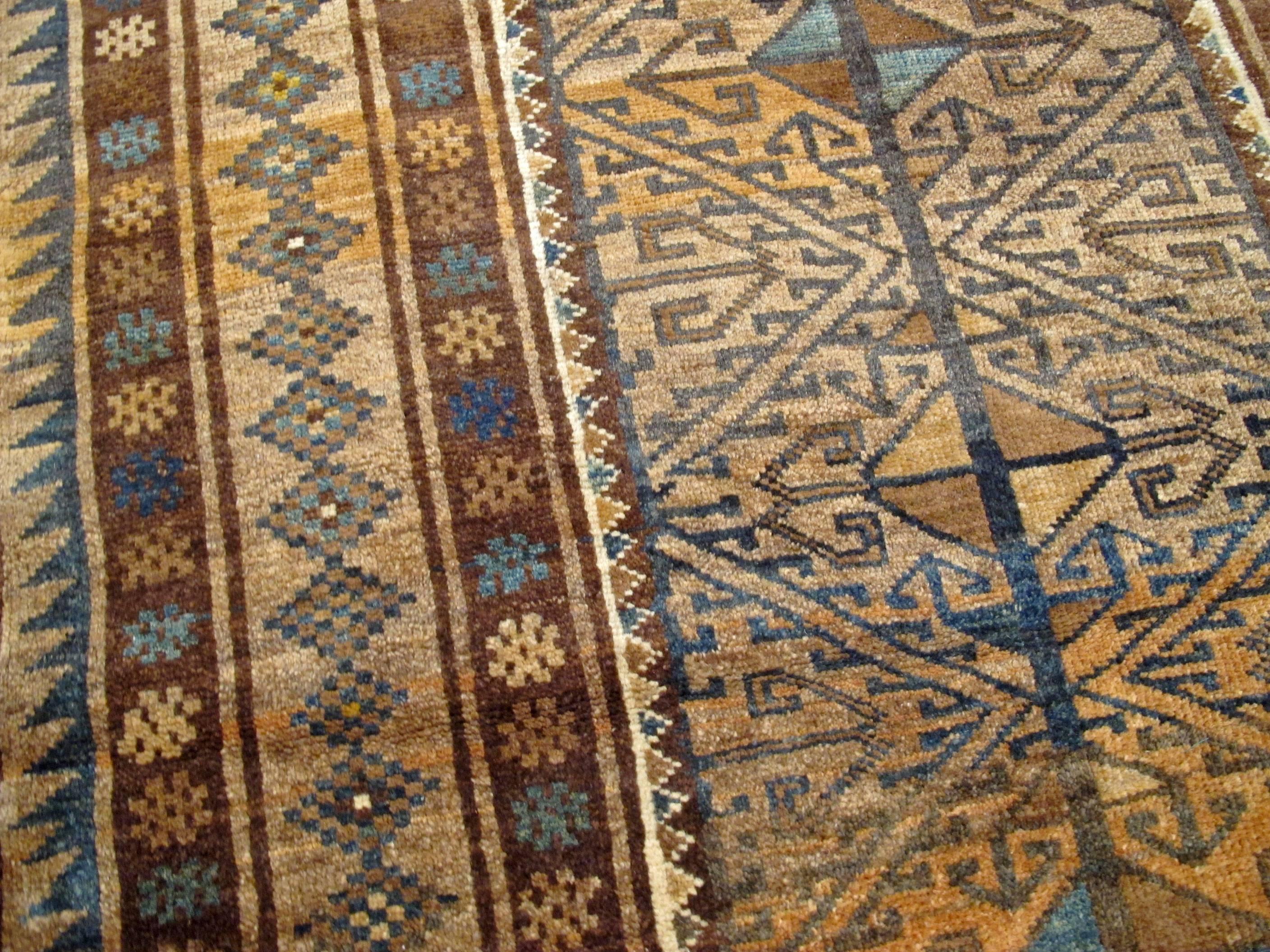 Tappeto persiano vintage Baluch In condizioni ottime in vendita a New York, NY