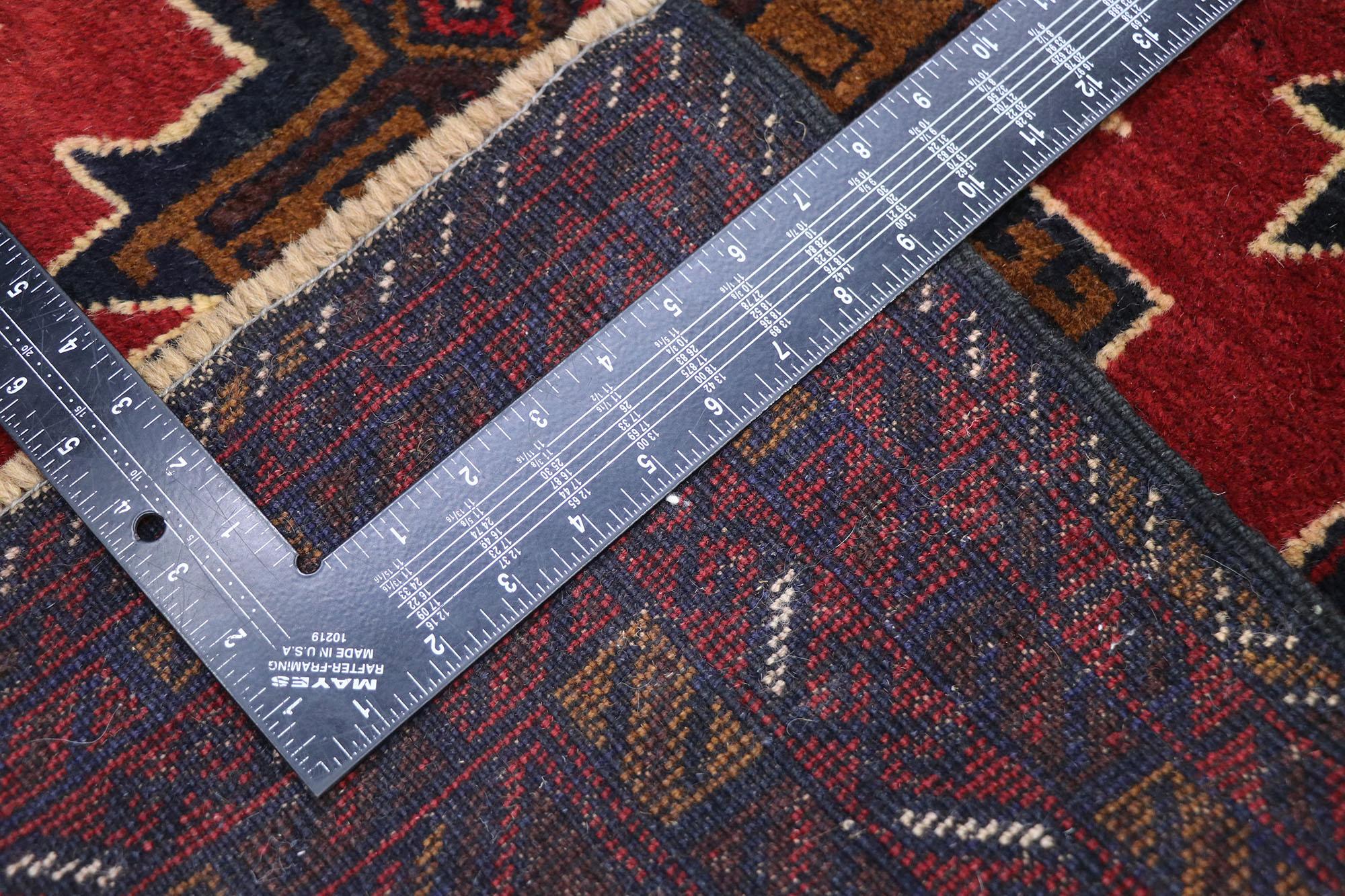 Persischer Vintage-Baluch-Teppich mit modernem Mid-Century-Stil im Zustand „Gut“ im Angebot in Dallas, TX