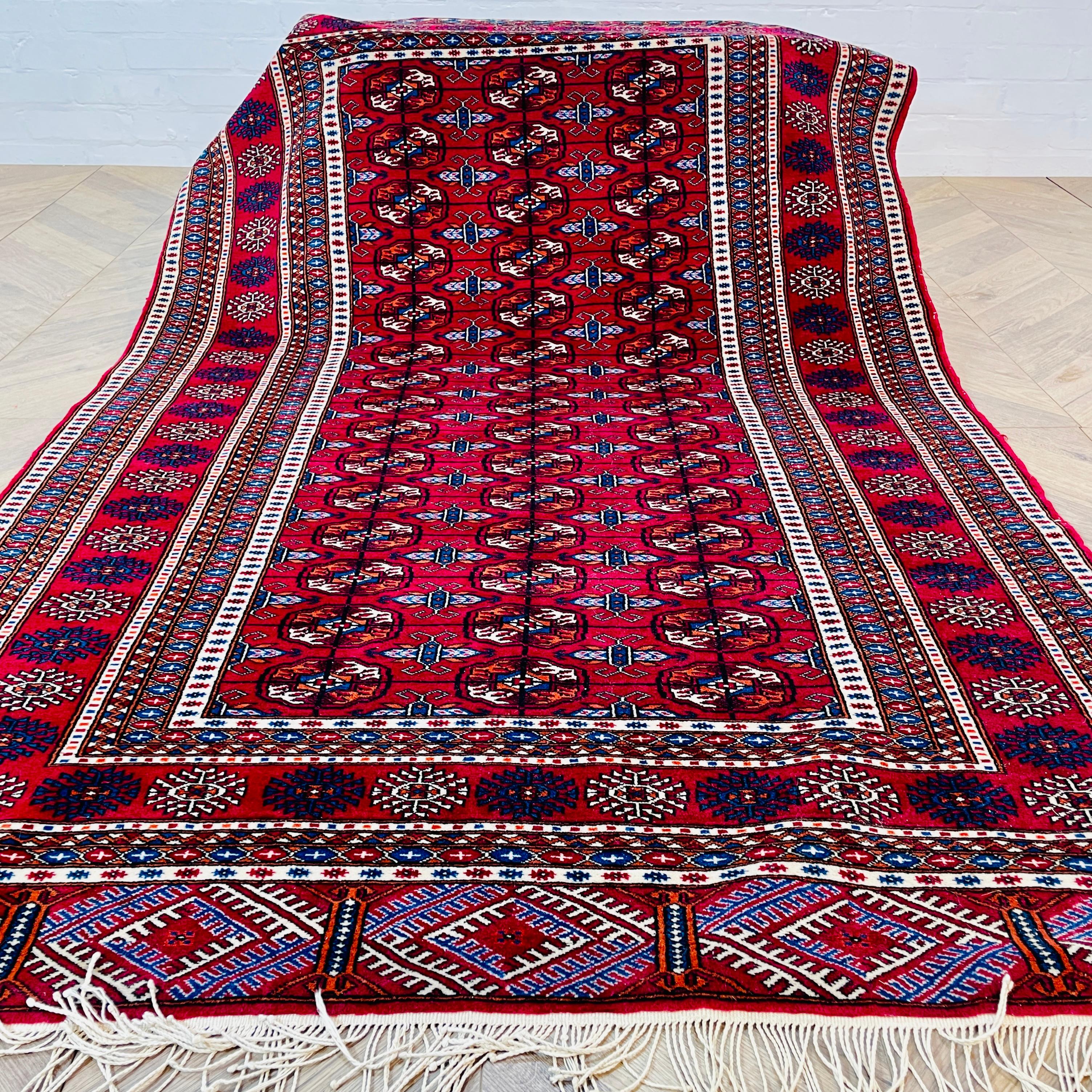 Vintage Persian 'Beluch' Rug Hand Knotted, Red Ground In Good Condition For Sale In Ely, GB