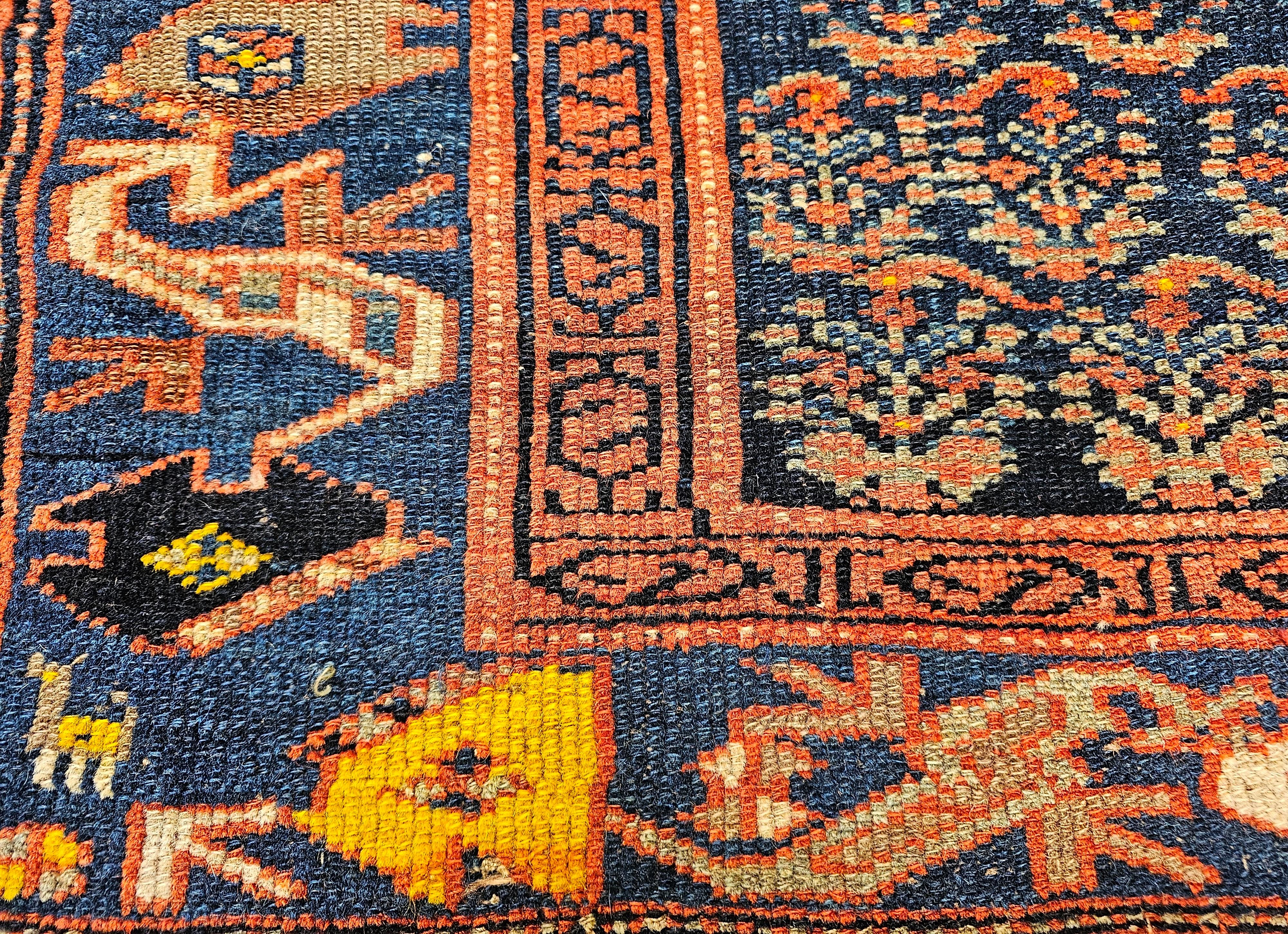 Persischer Bidjar-Teppich mit Allover-Paisleymuster in Marineblau, Grün und Gelb im Angebot 6