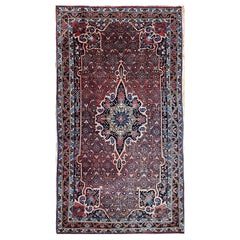 Persischer Bidjar-Teppich im Vintage-Stil mit Blumenmuster in Rot, Blau, Rosa, Elfenbein und Elfenbein