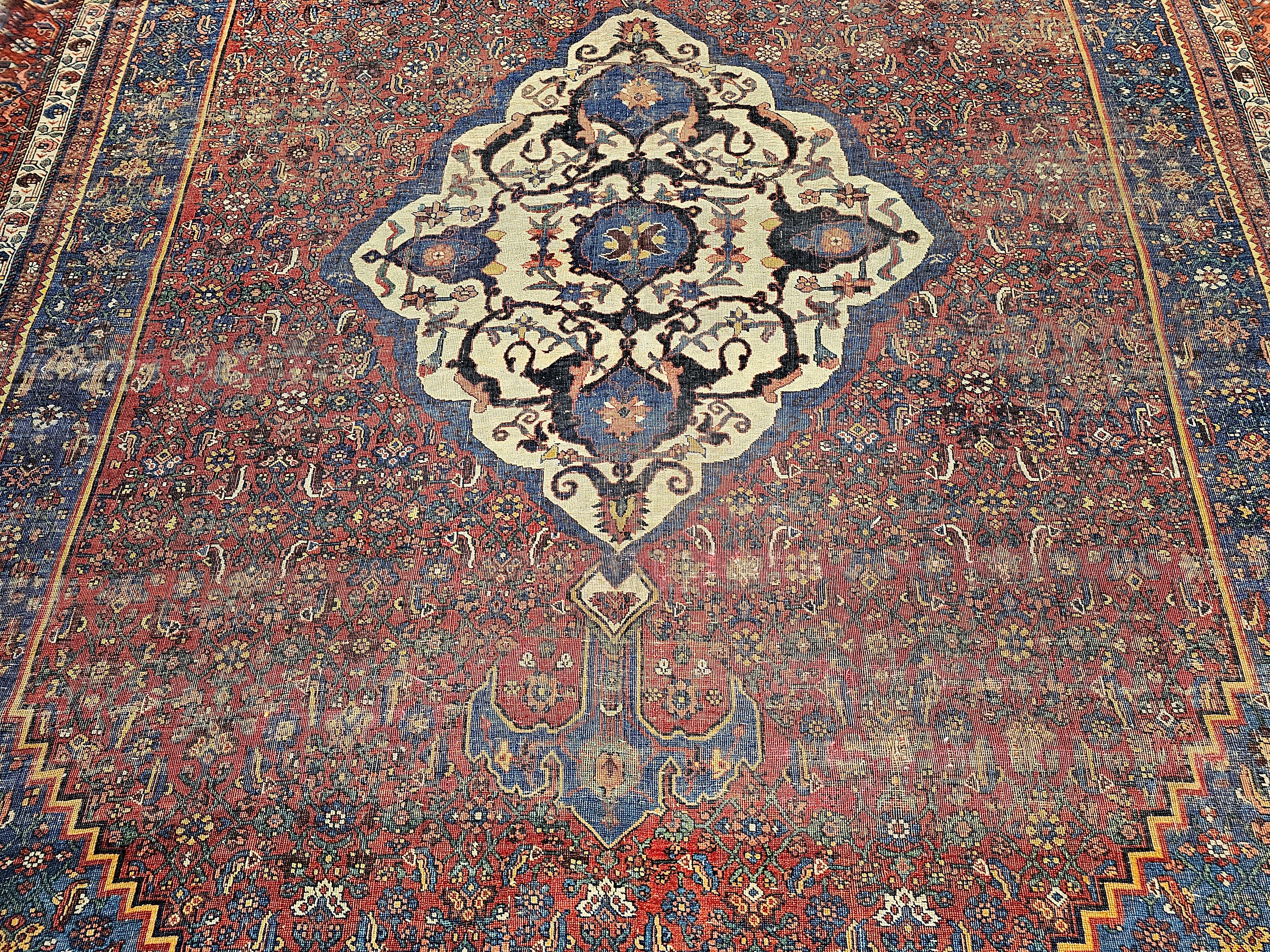 Laine Vintage Persian Bidjar à motif géométrique Herati en bleu, rouge, ivoire en vente