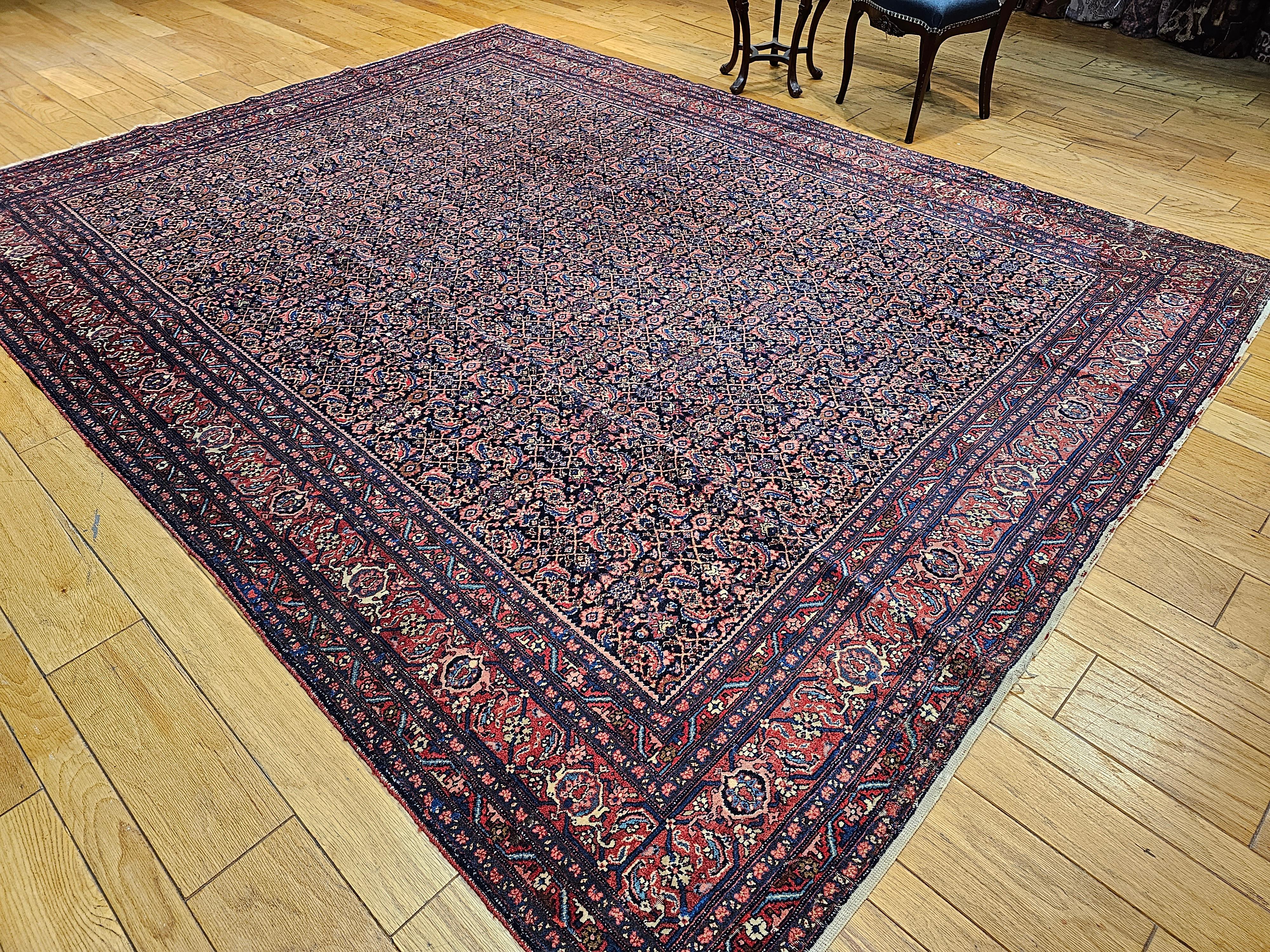 Altpersischer Bidjar mit geometrischem Muster in Dunkelblau, Rot und Brown im Angebot 4