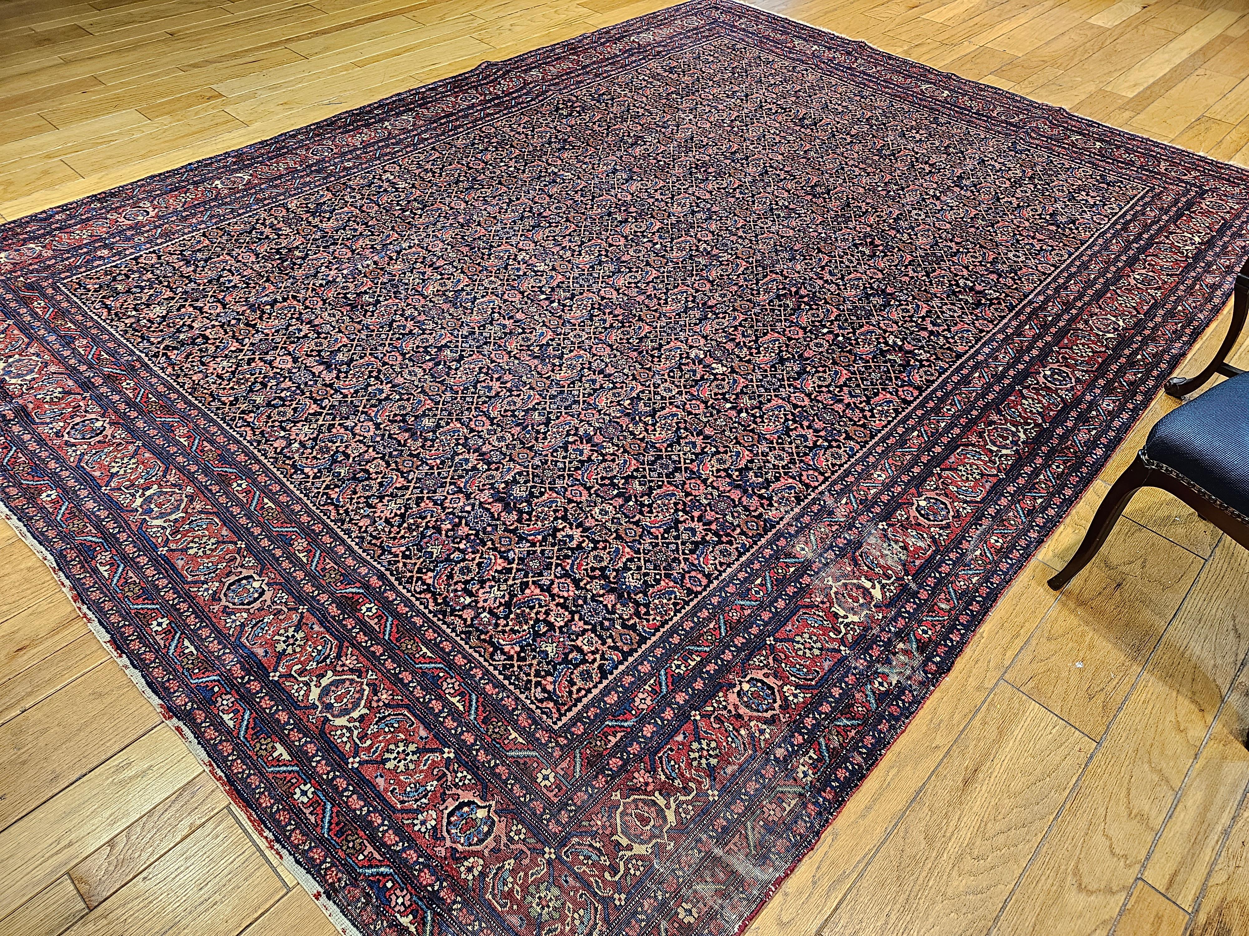 Altpersischer Bidjar mit geometrischem Muster in Dunkelblau, Rot und Brown im Angebot 5