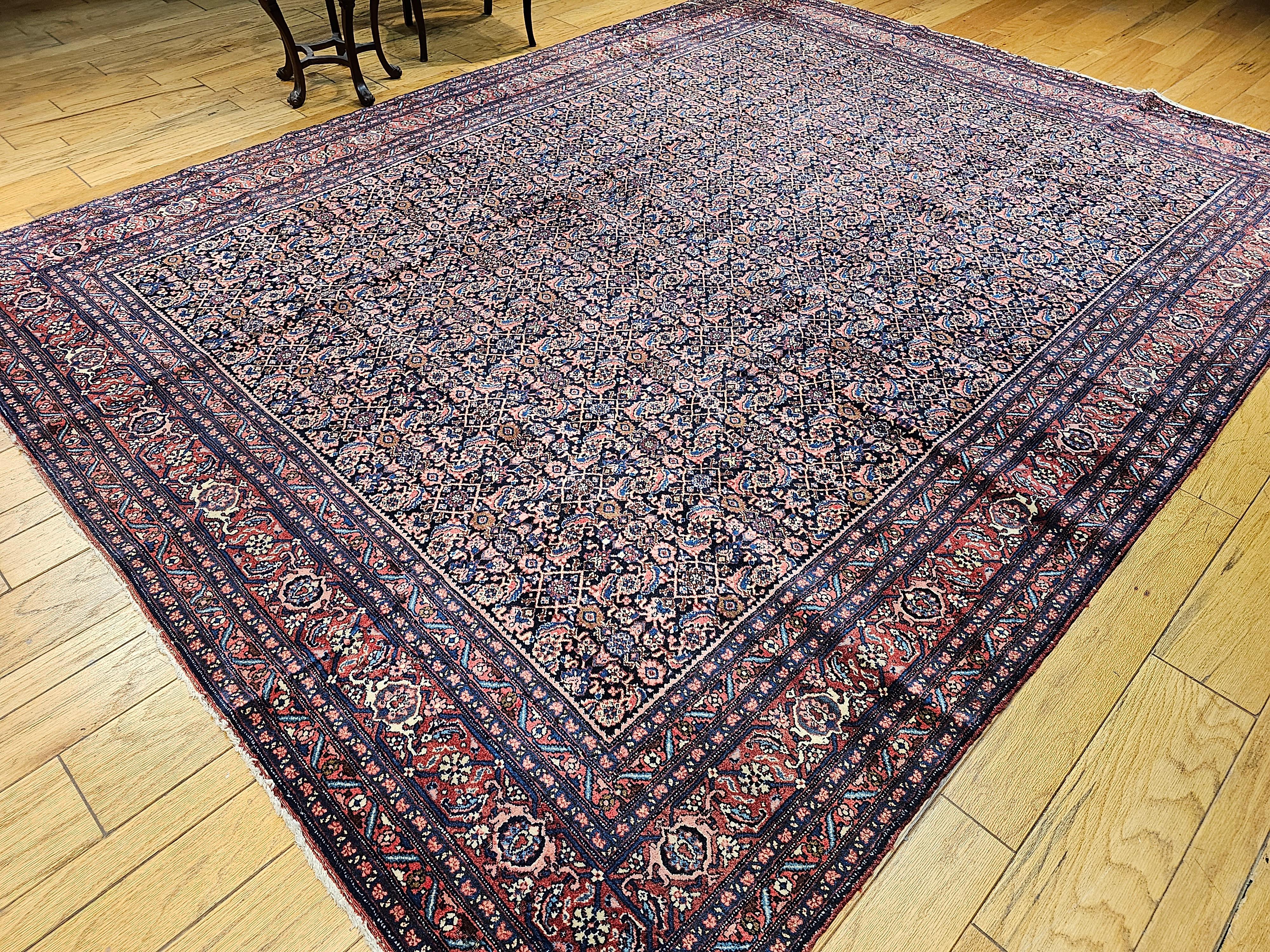 Altpersischer Bidjar mit geometrischem Muster in Dunkelblau, Rot und Brown im Angebot 8