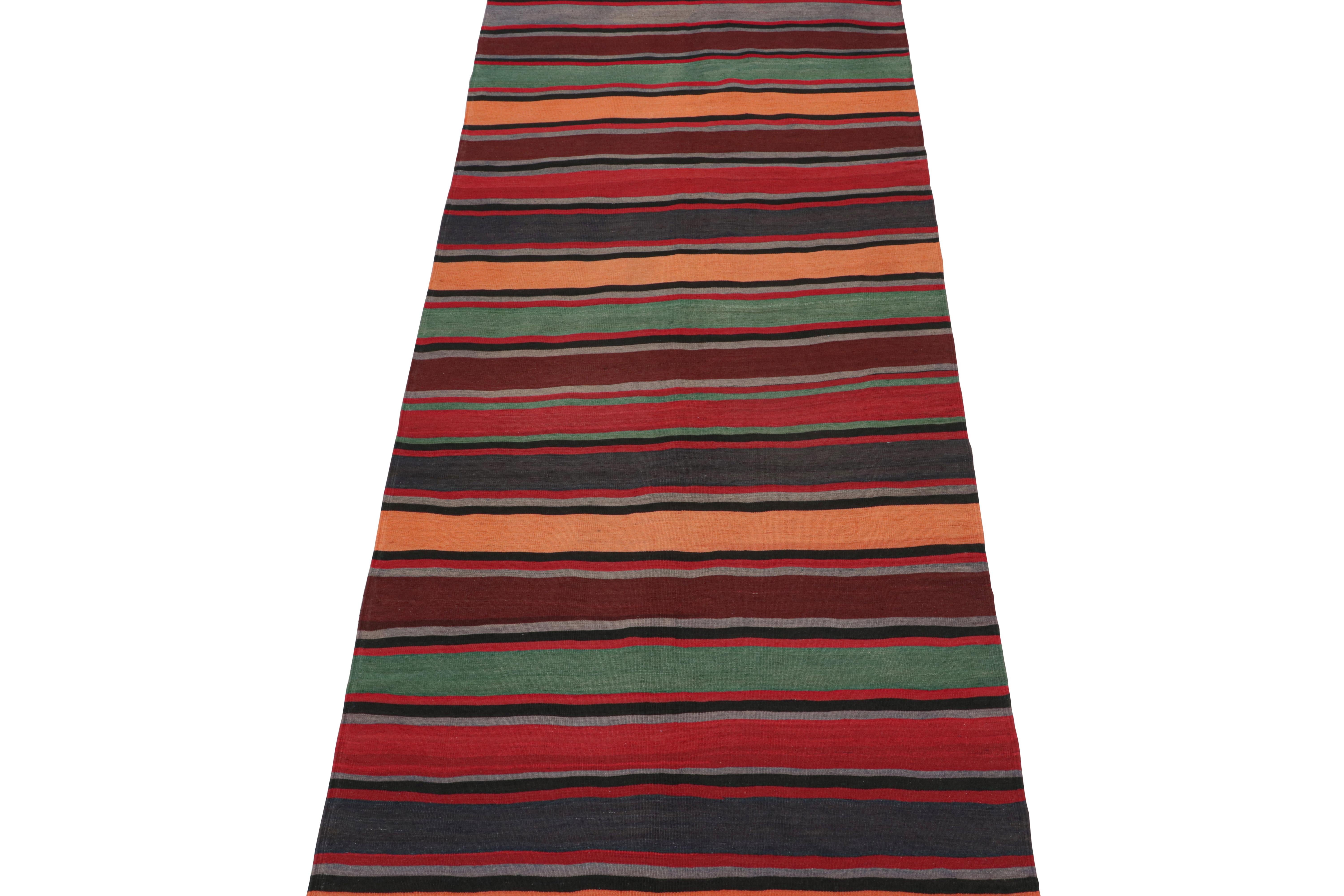 Noué à la main Vieux Kilim persan Bidjar à rayures polychromes en vente